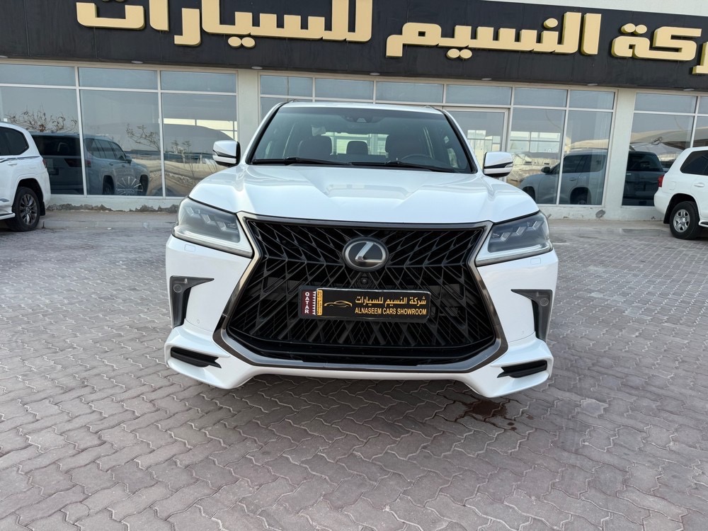 لكزس ال اكس 570 اس بلاك ادشن  2019 - Image 2