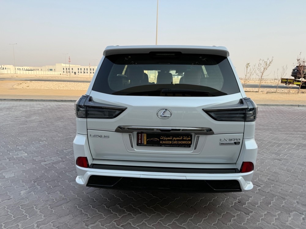 لكزس ال اكس 570 اس بلاك ادشن  2019 - Image 3