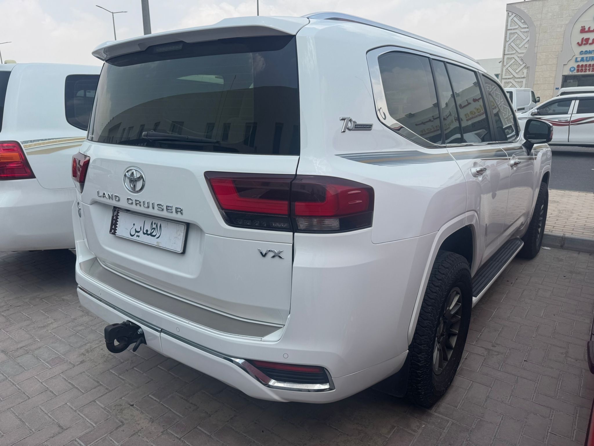 Toyota Land Cruiser VX 2022 - Image 3