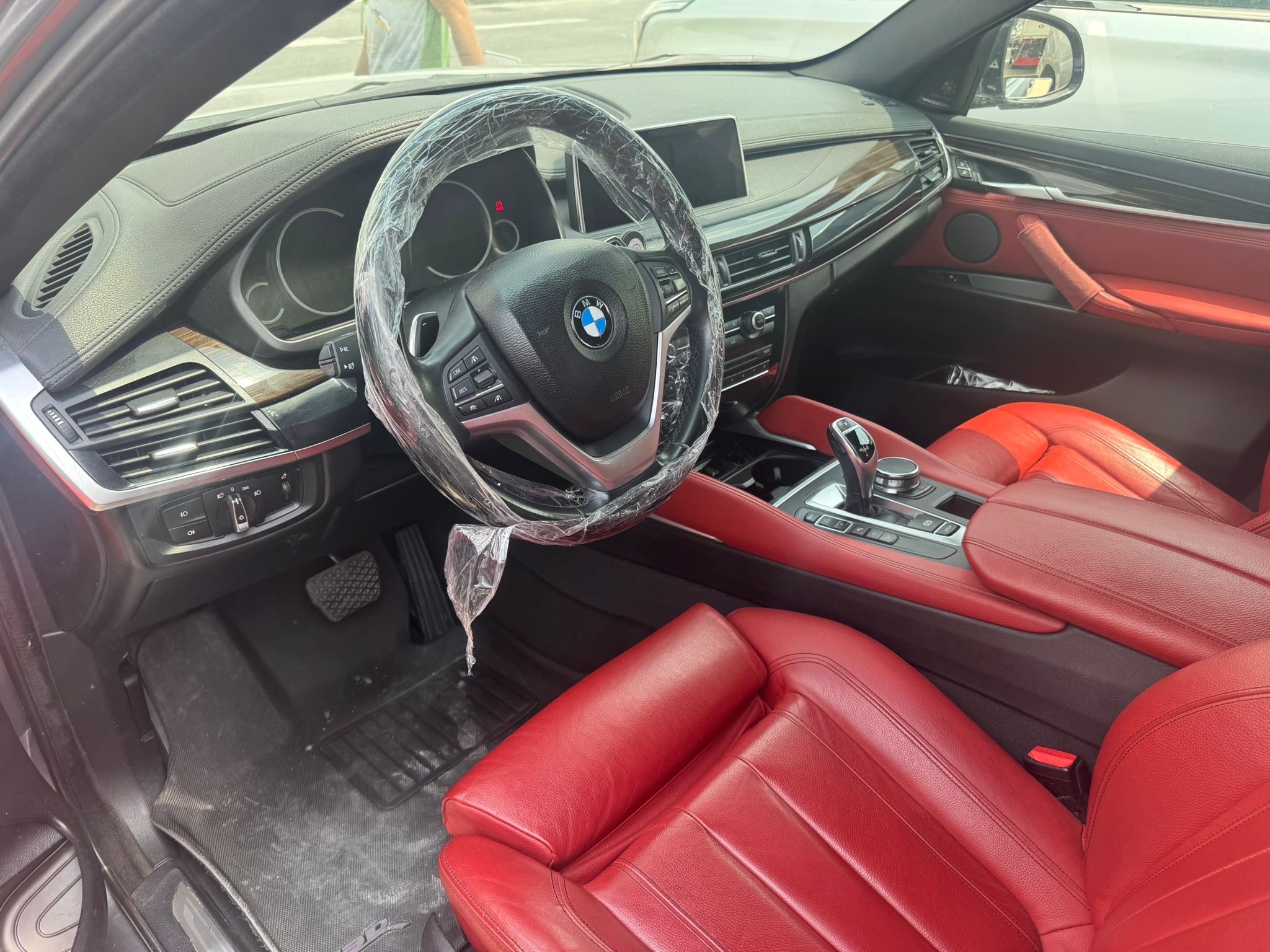 BMW X-Series X6 2017 - Image 3