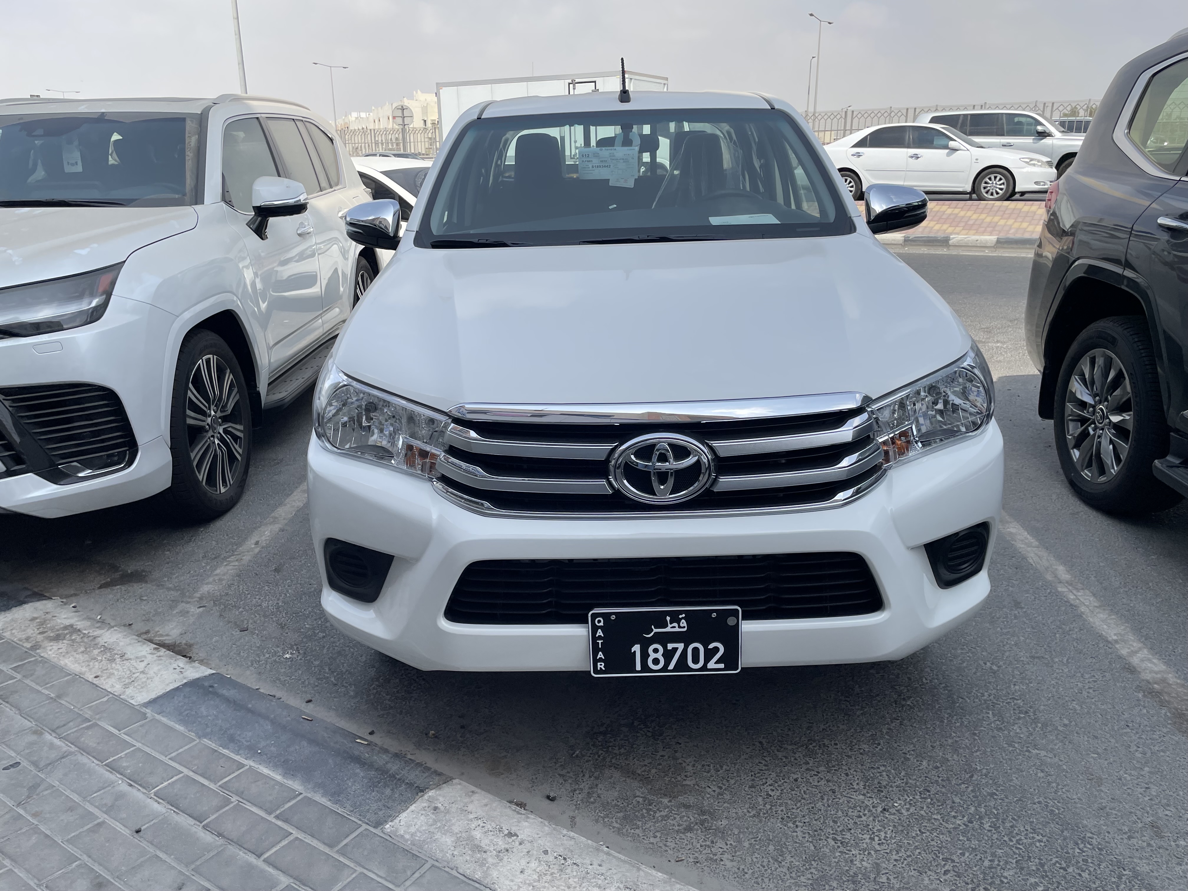 تويوتا هايلكس 2.0 2025 - Image 2