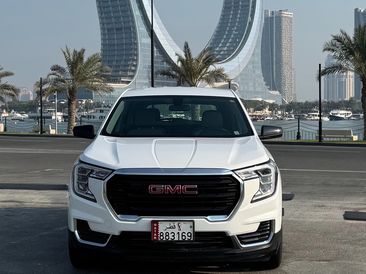 GMC Terrain 2022 - Image 2