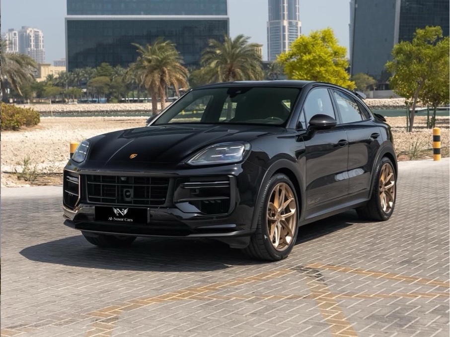 Porsche Cayenne Turbo  2024 - Image 1