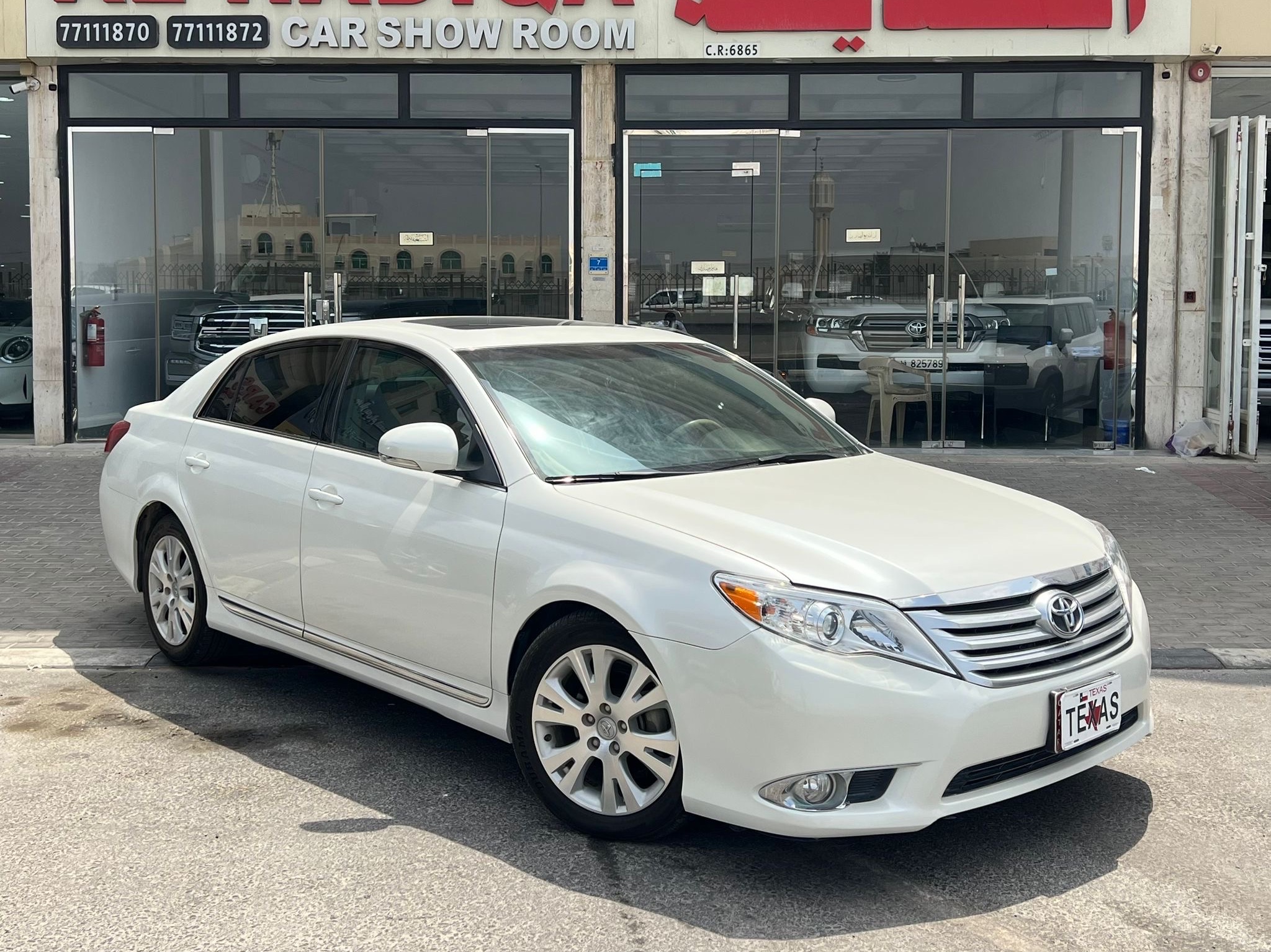 Toyota Avalon XL 2011