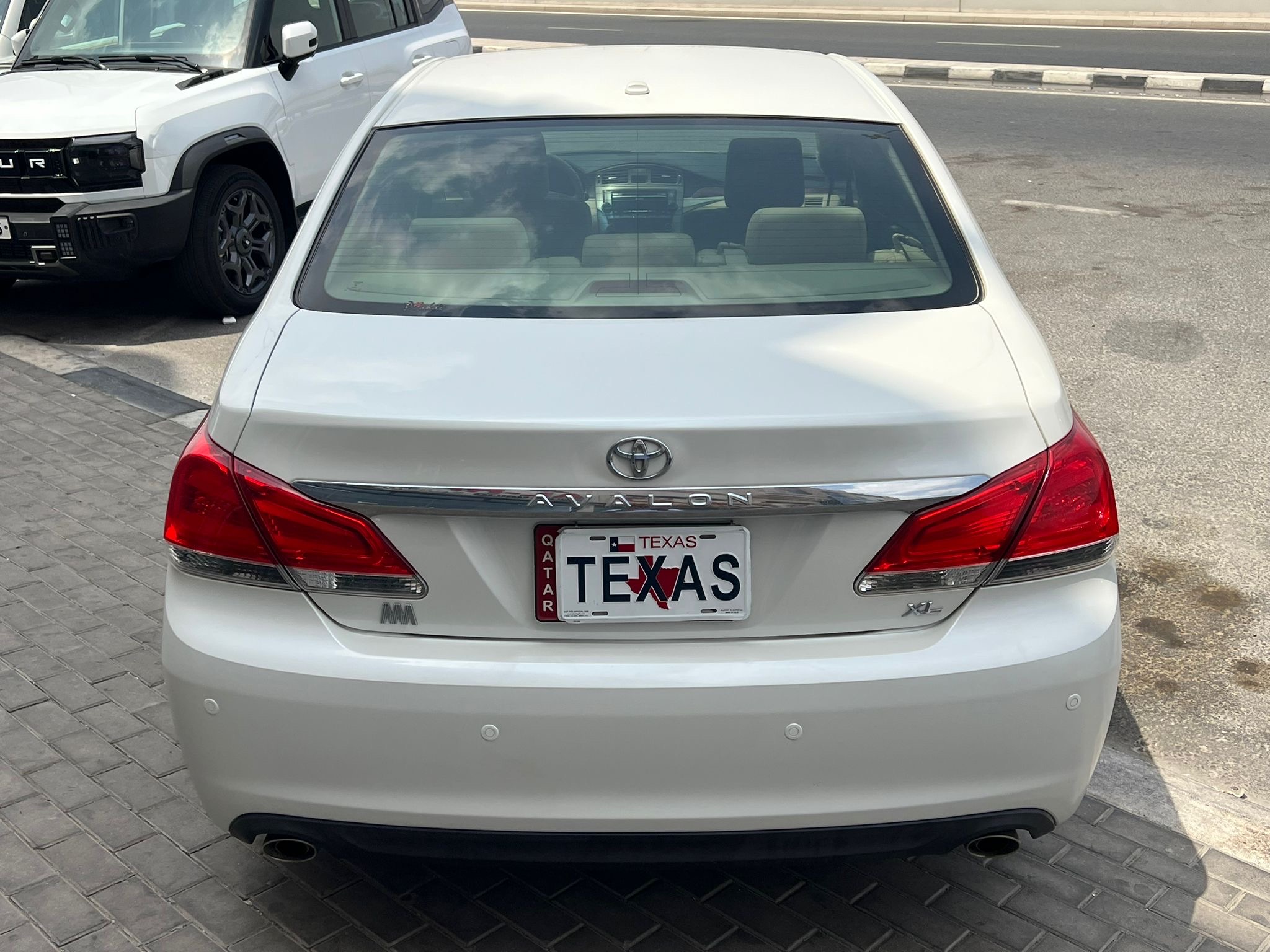 Toyota Avalon XL 2011 - Image 3