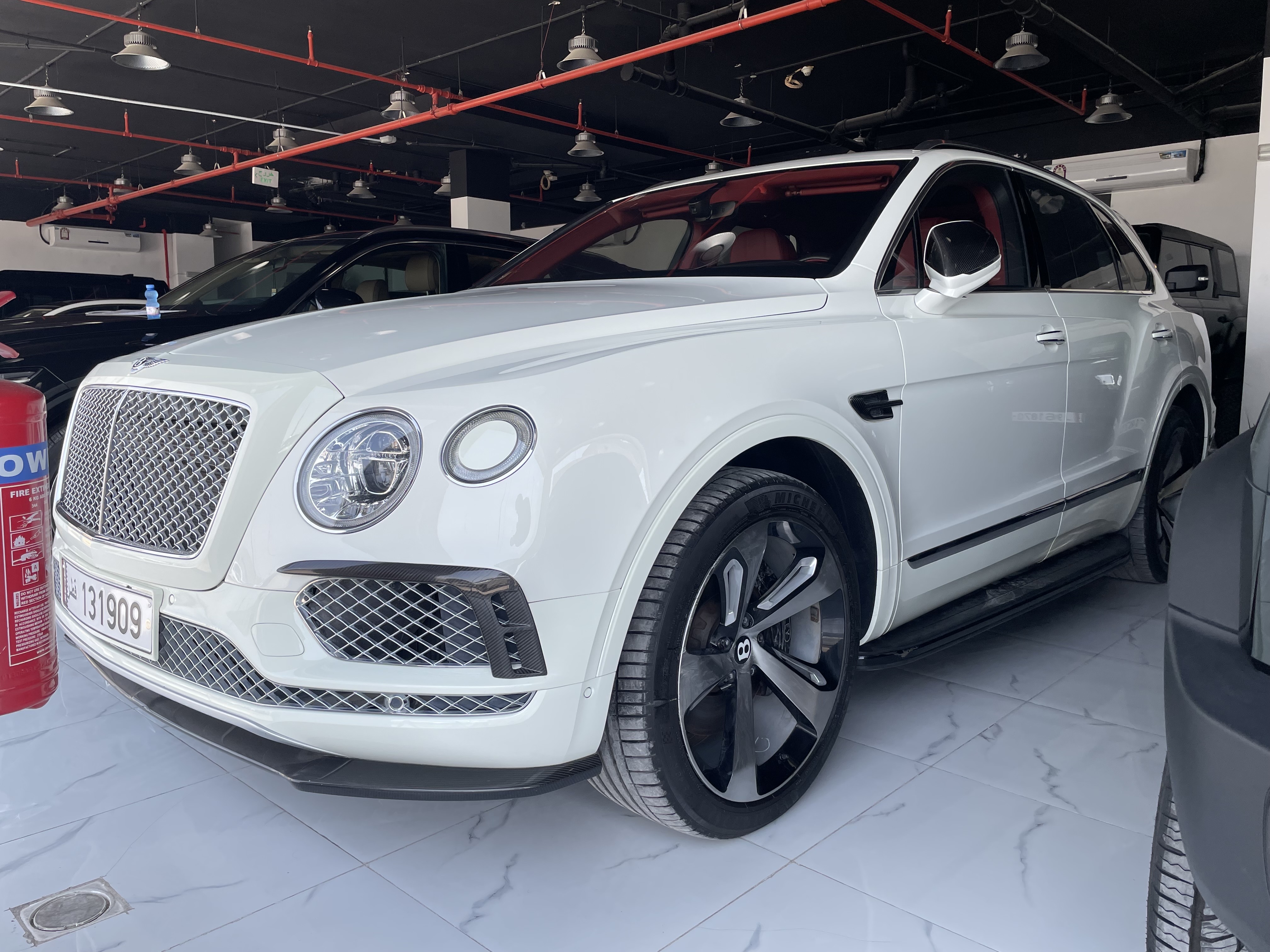Bentley Bentayga 2017 - Image 2