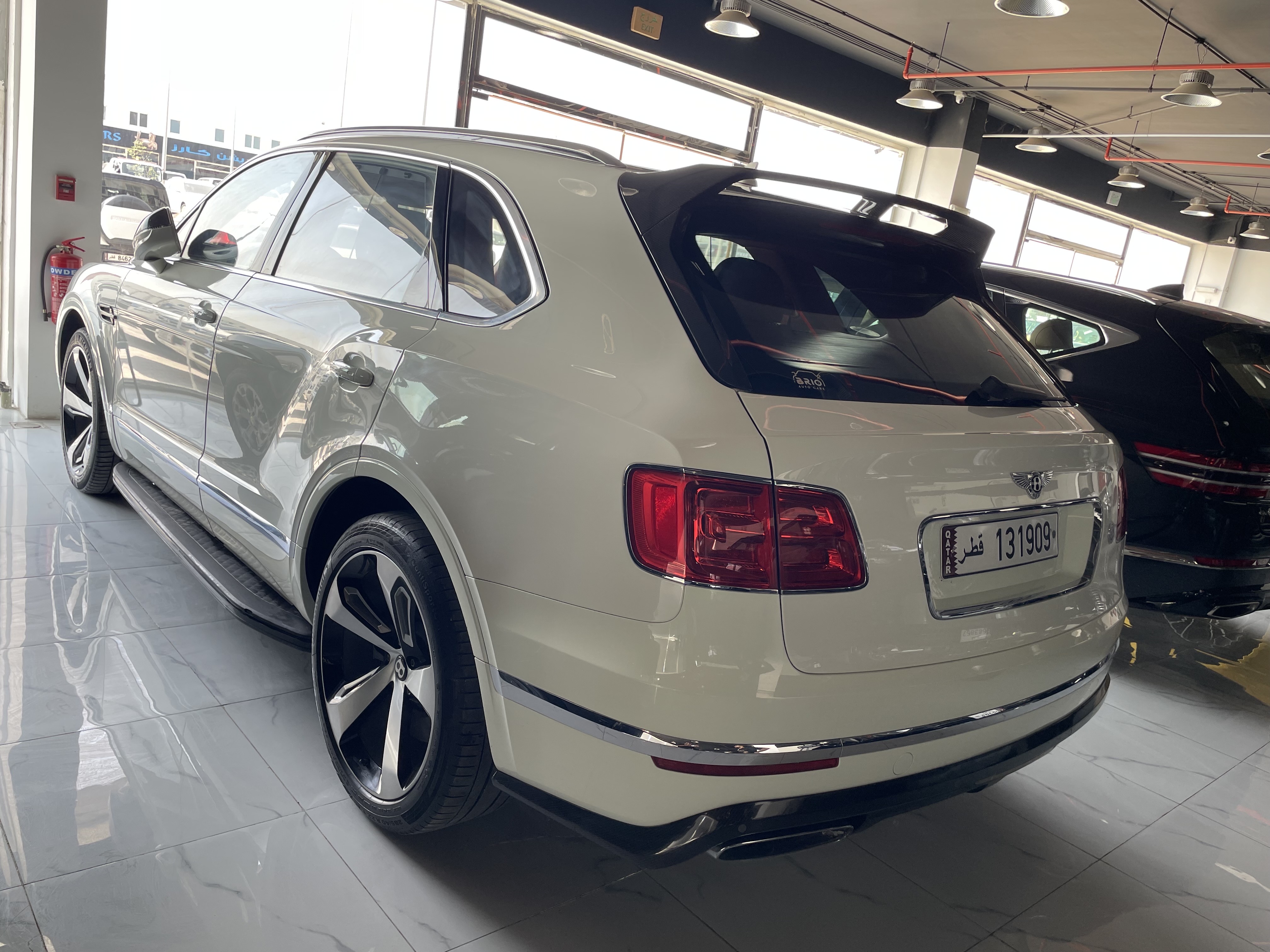 Bentley Bentayga 2017 - Image 4