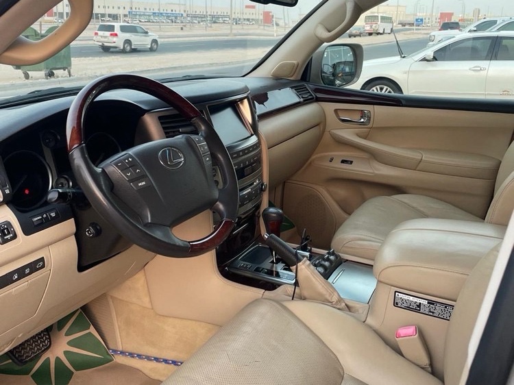 Lexus LX 570 2009 - Image 4