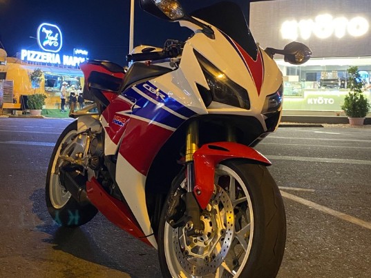 HONDA CBR  2013 - Image 1