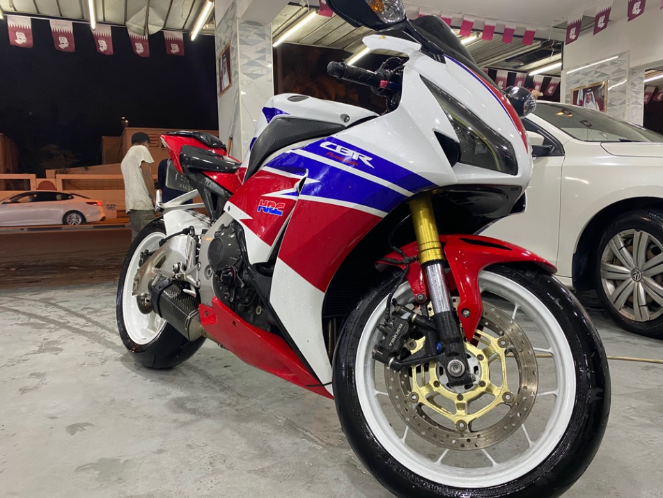 HONDA CBR  2013 - Image 3