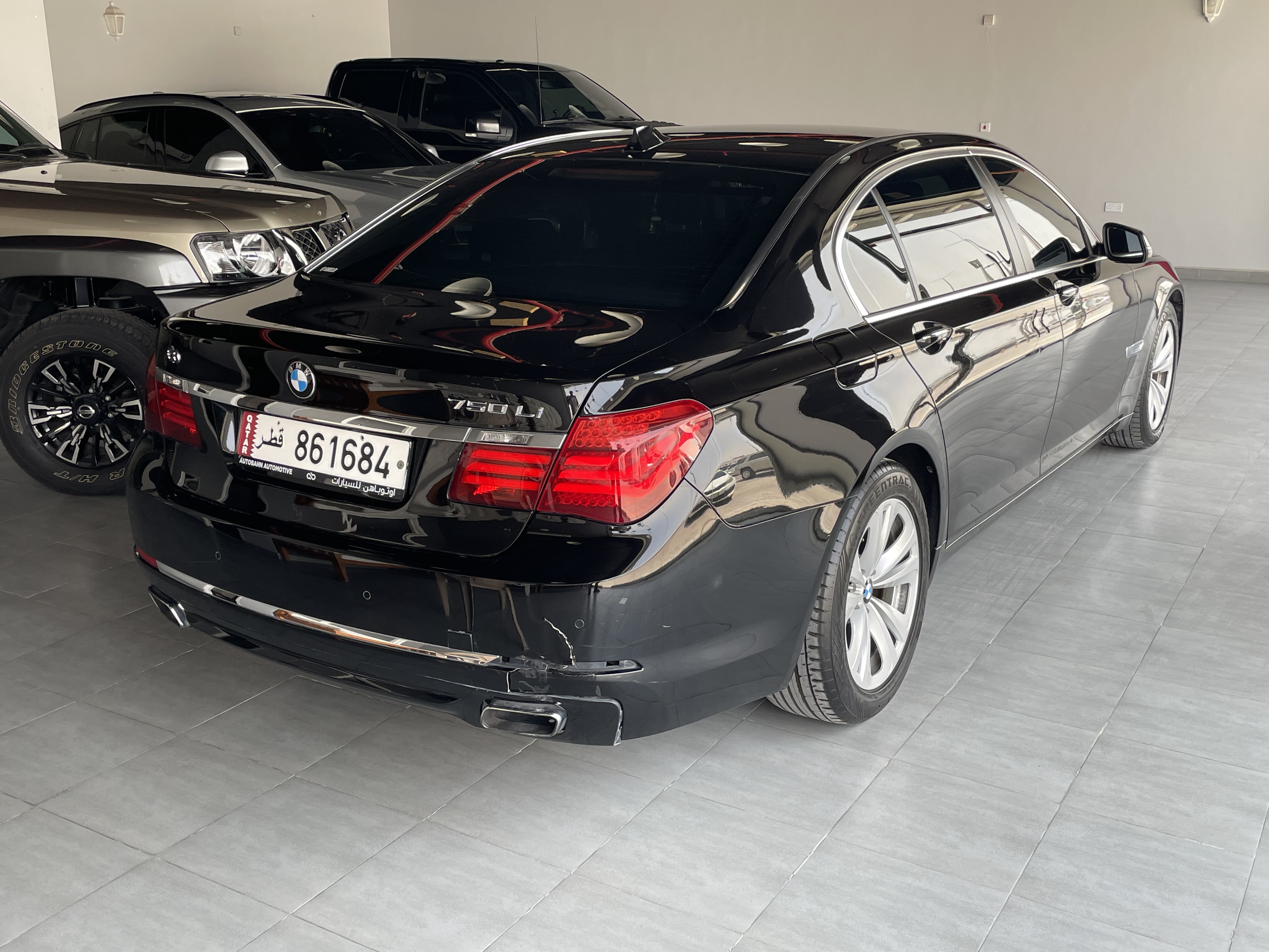BMW 7-Series 750 Li - Image 2