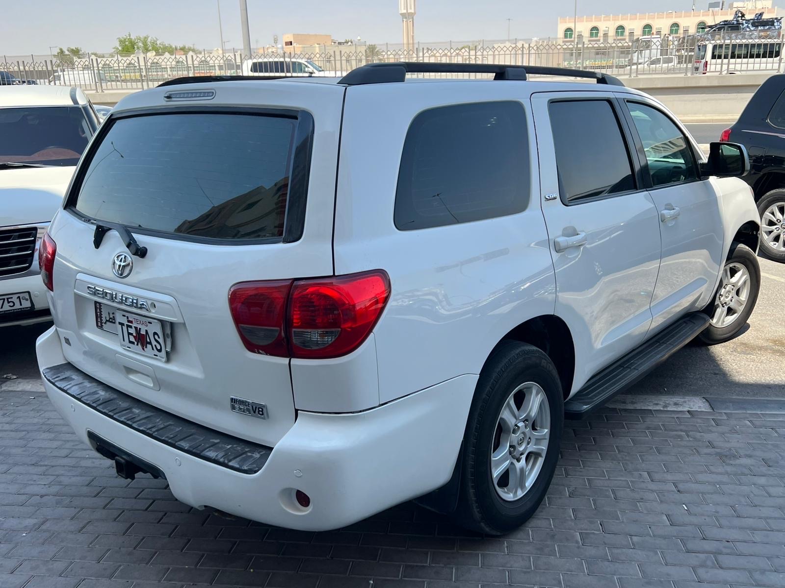 Toyota Sequoia SRS 2013 - Image 2