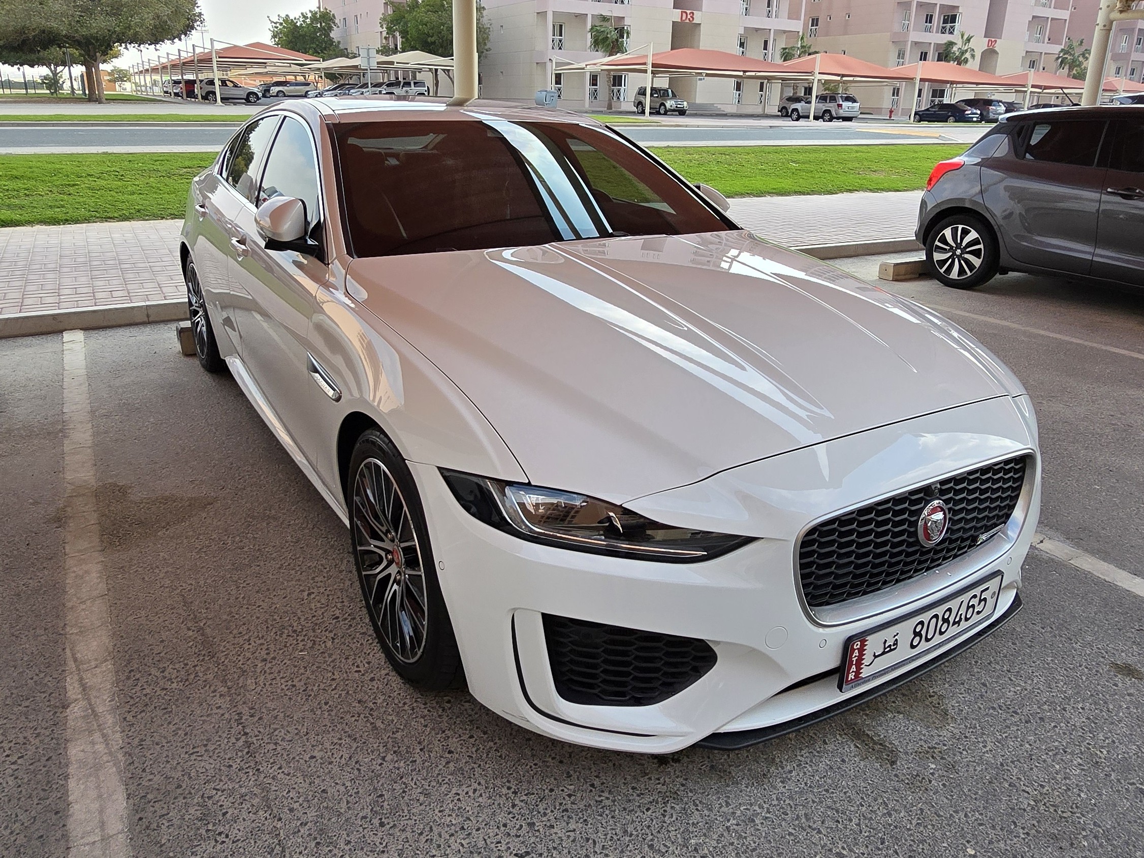 جاكوار أكس إي R Sport 2020 - Image 1
