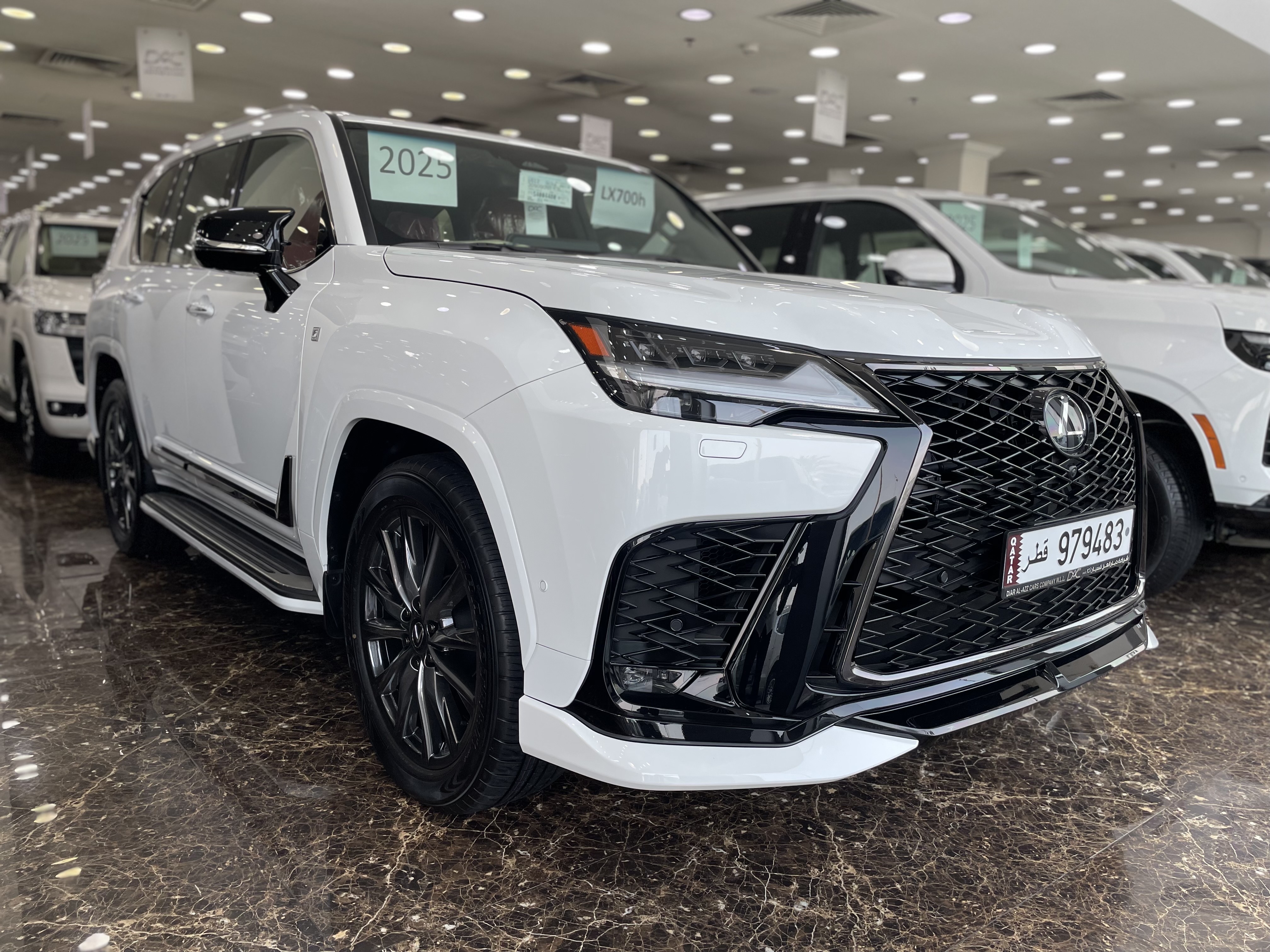 Lexus LX 700 H 2025 - Image 2