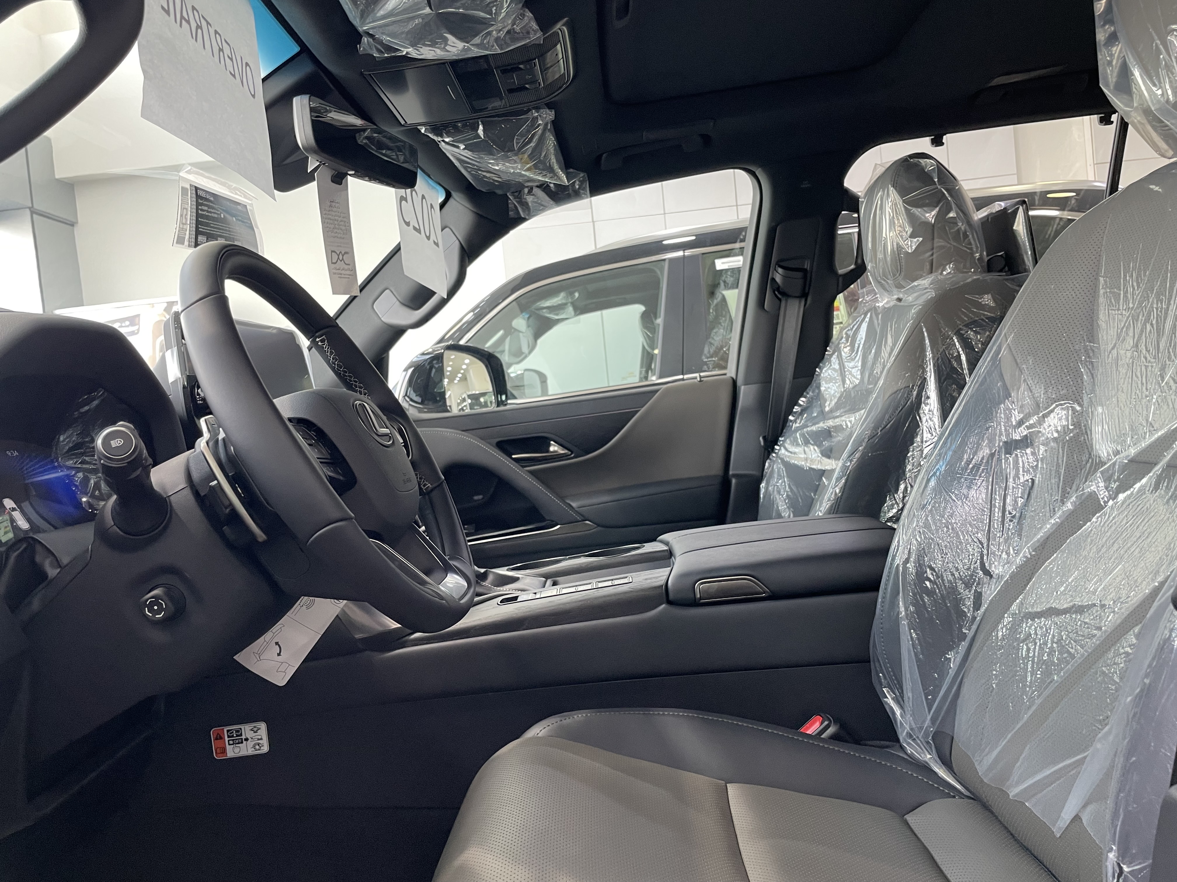 Lexus LX 600 OVERTRAIL 2025 - Image 4