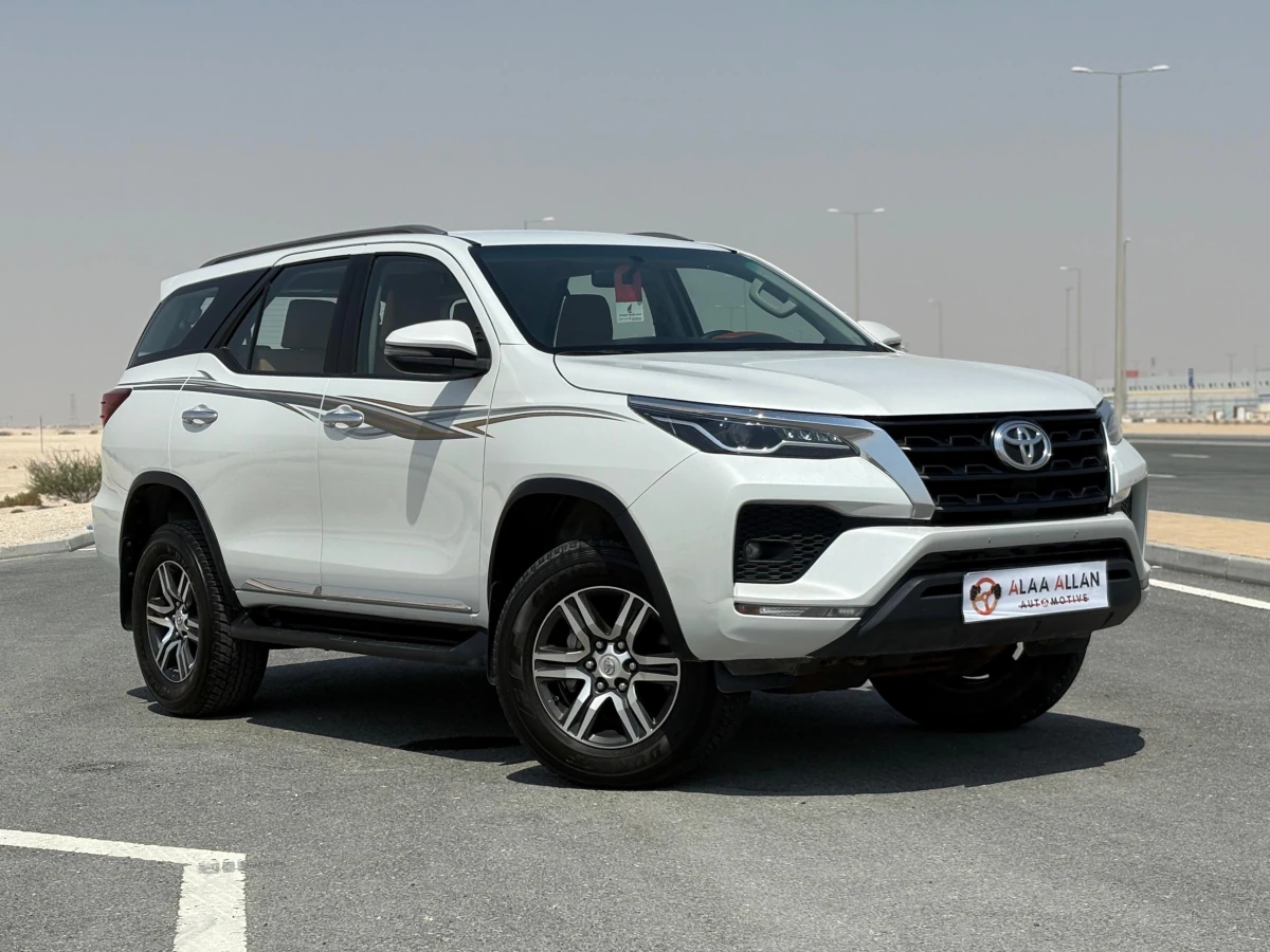 Toyota Fortuner V6 2023