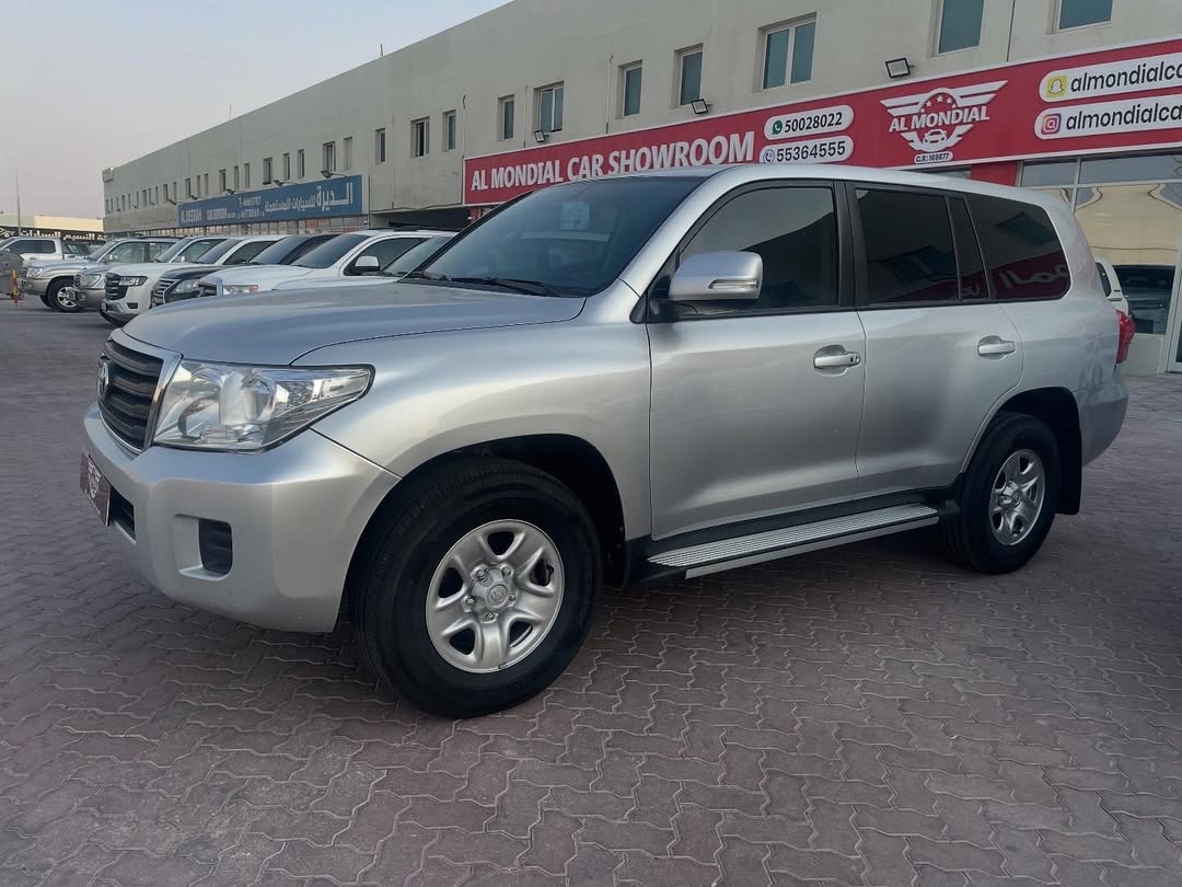 Toyota Land Cruiser G standard 2013