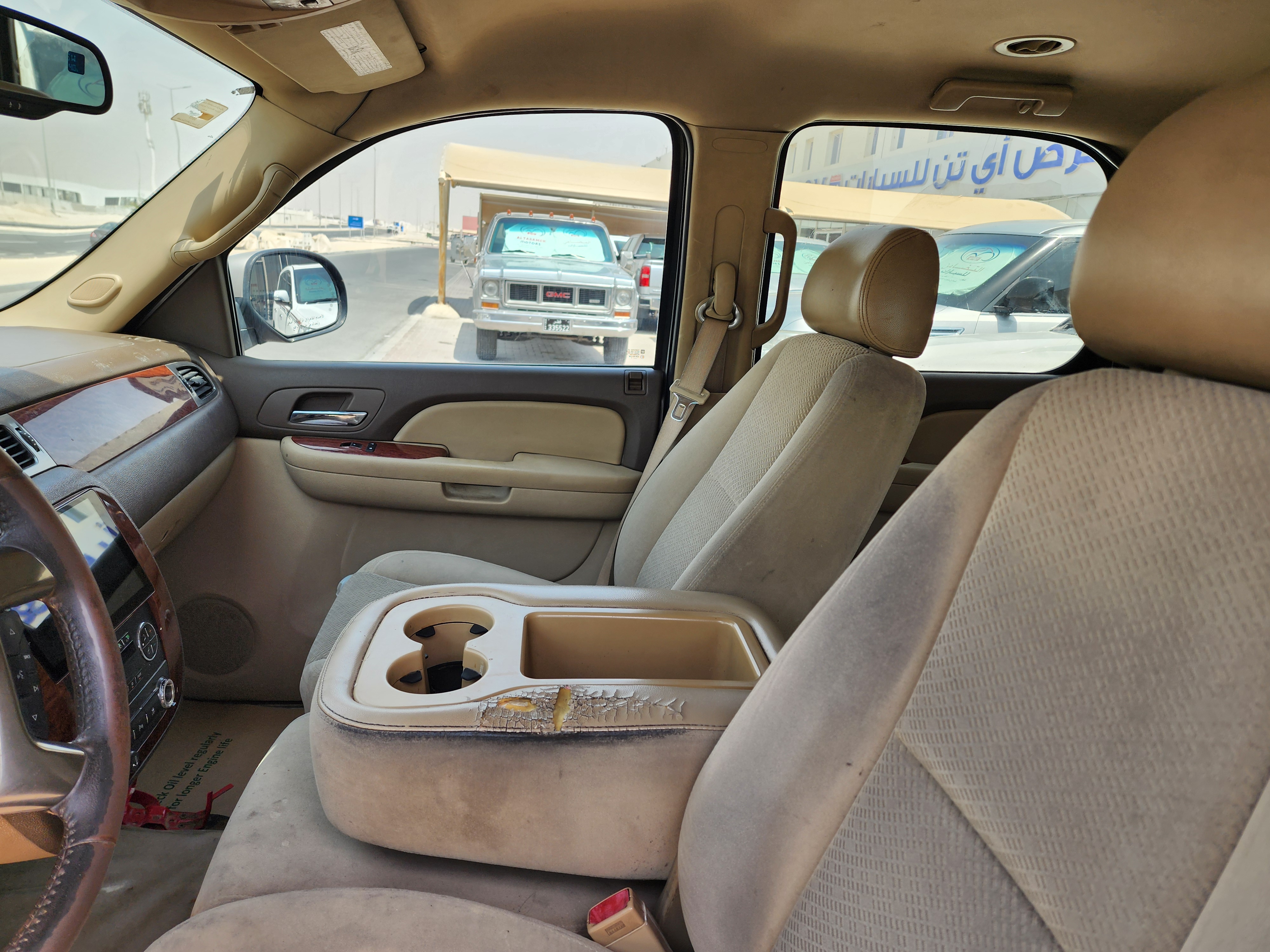 GMC Yukon - Image 2