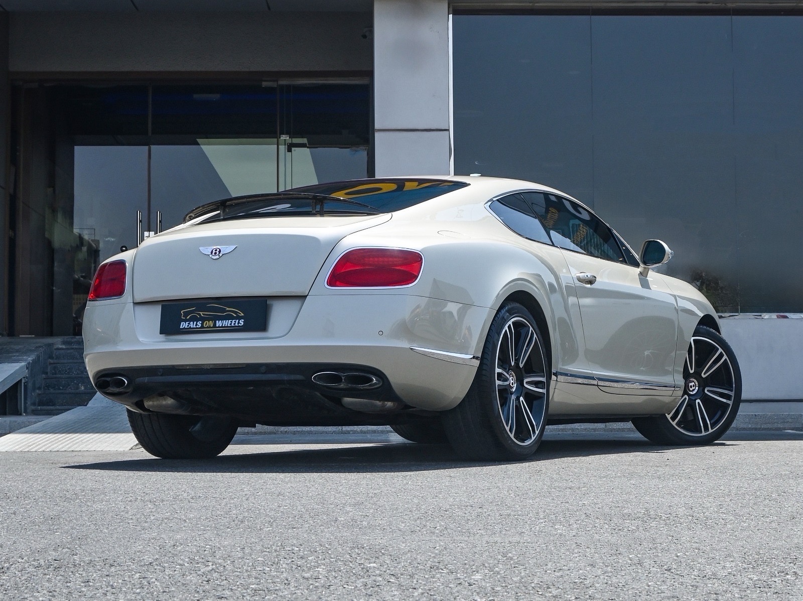 Bentley Continental GT 2014 - Image 2