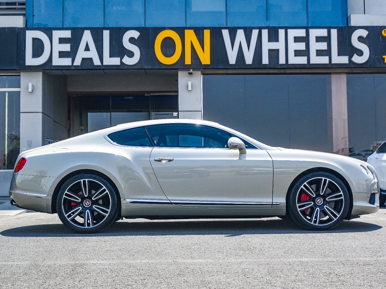 Bentley Continental GT 2014 - Image 3