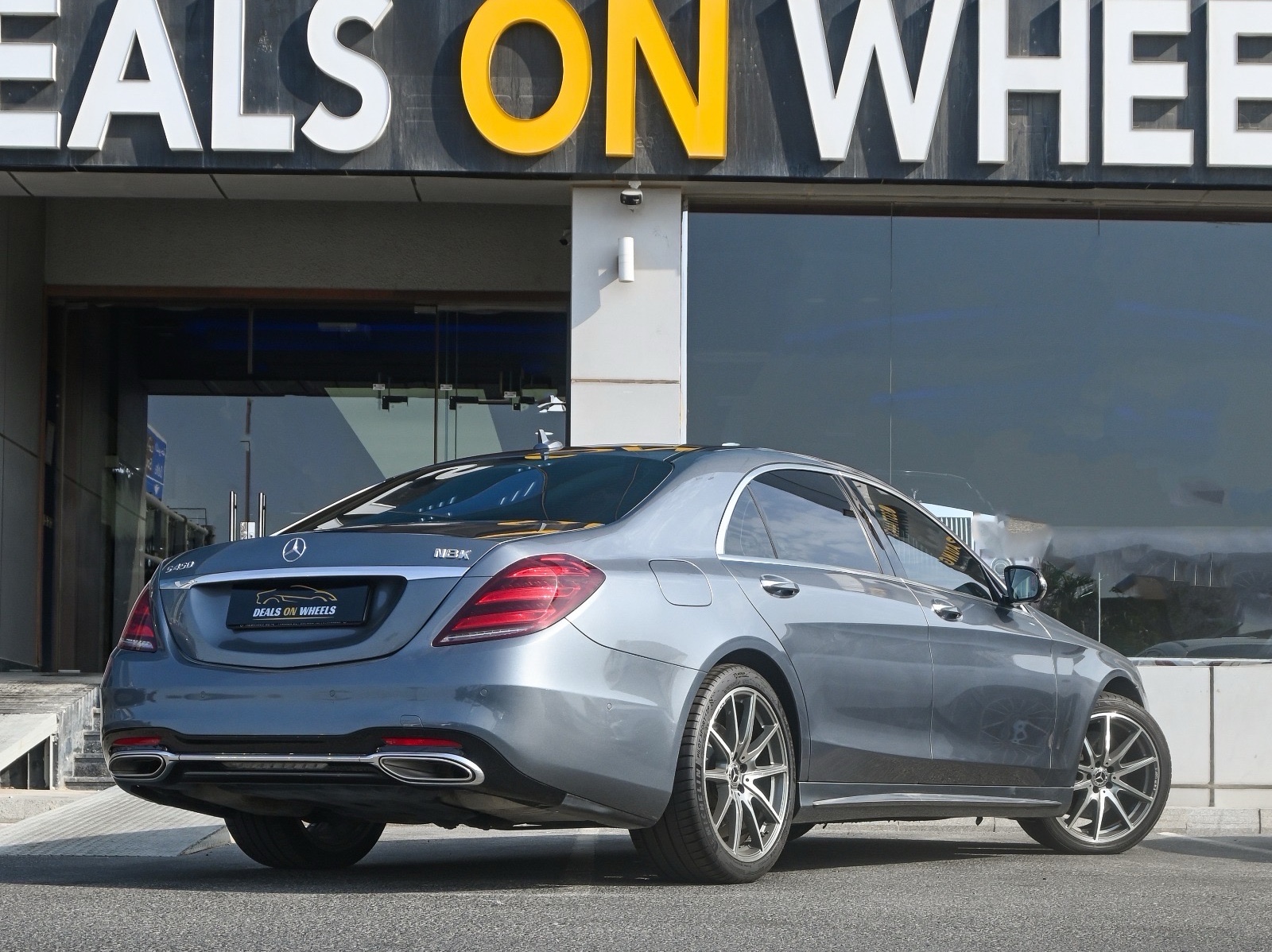 Mercedes-Benz S-Class Sedan 450 2019 - Image 2