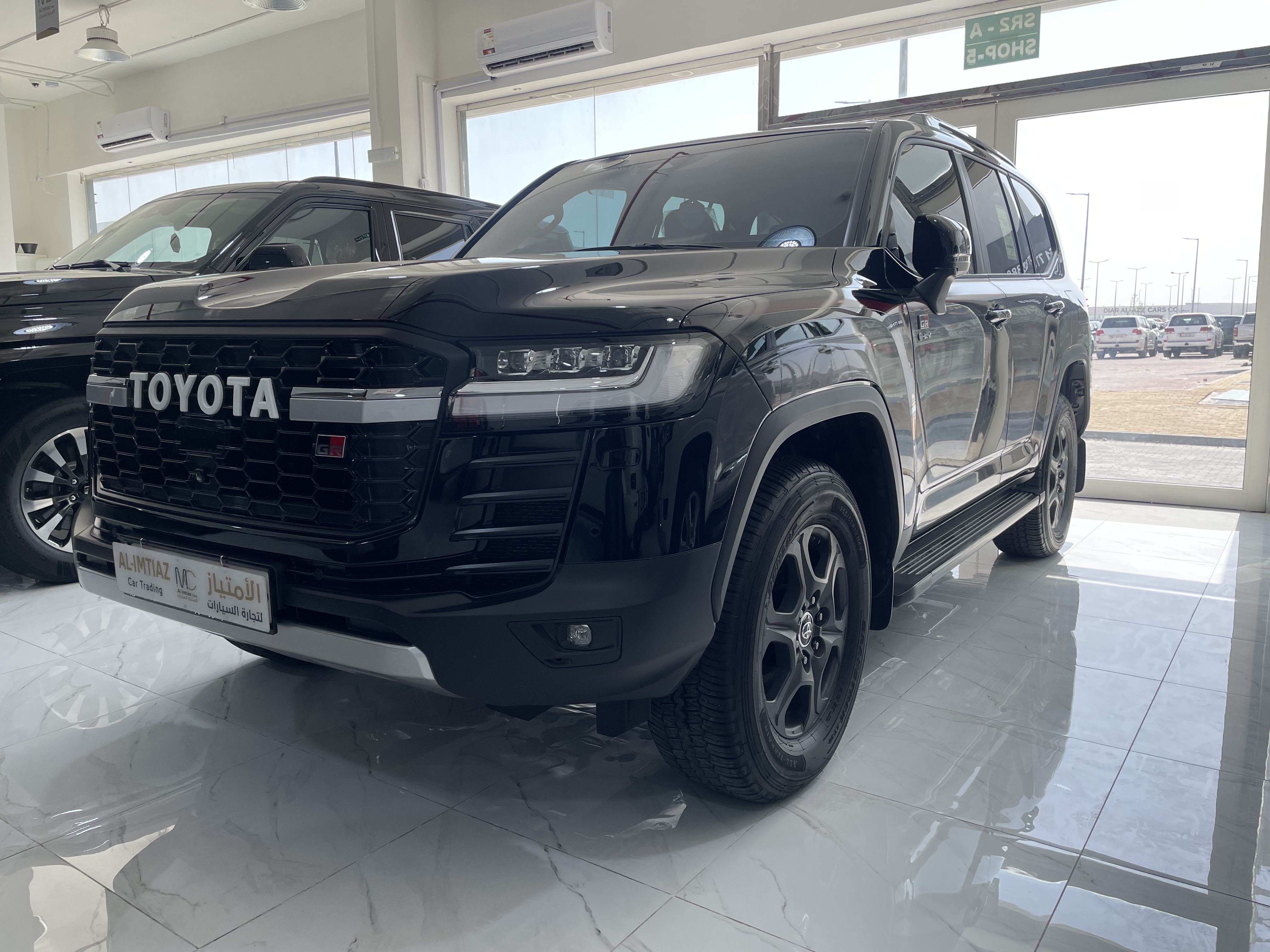 Toyota Land Cruiser G/R 2025 - Image 2