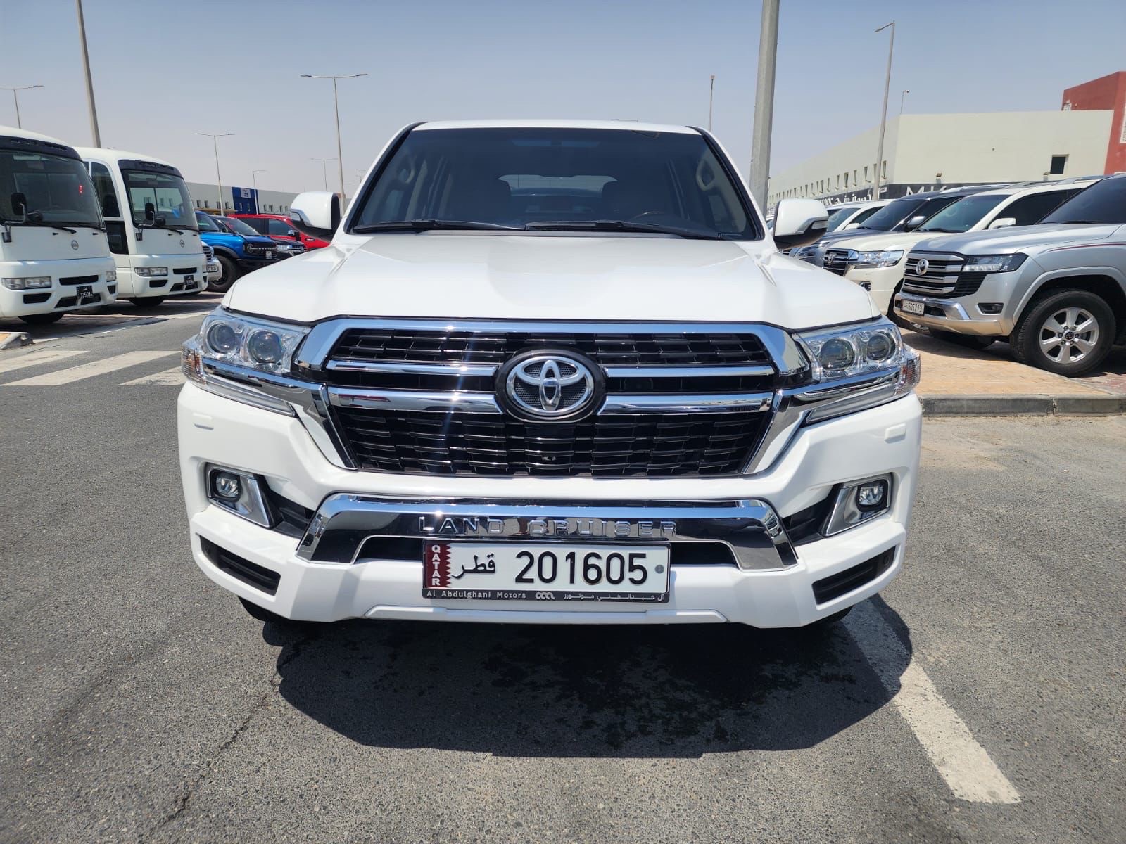 Toyota Land Cruiser VX.R 2022 - Image 2