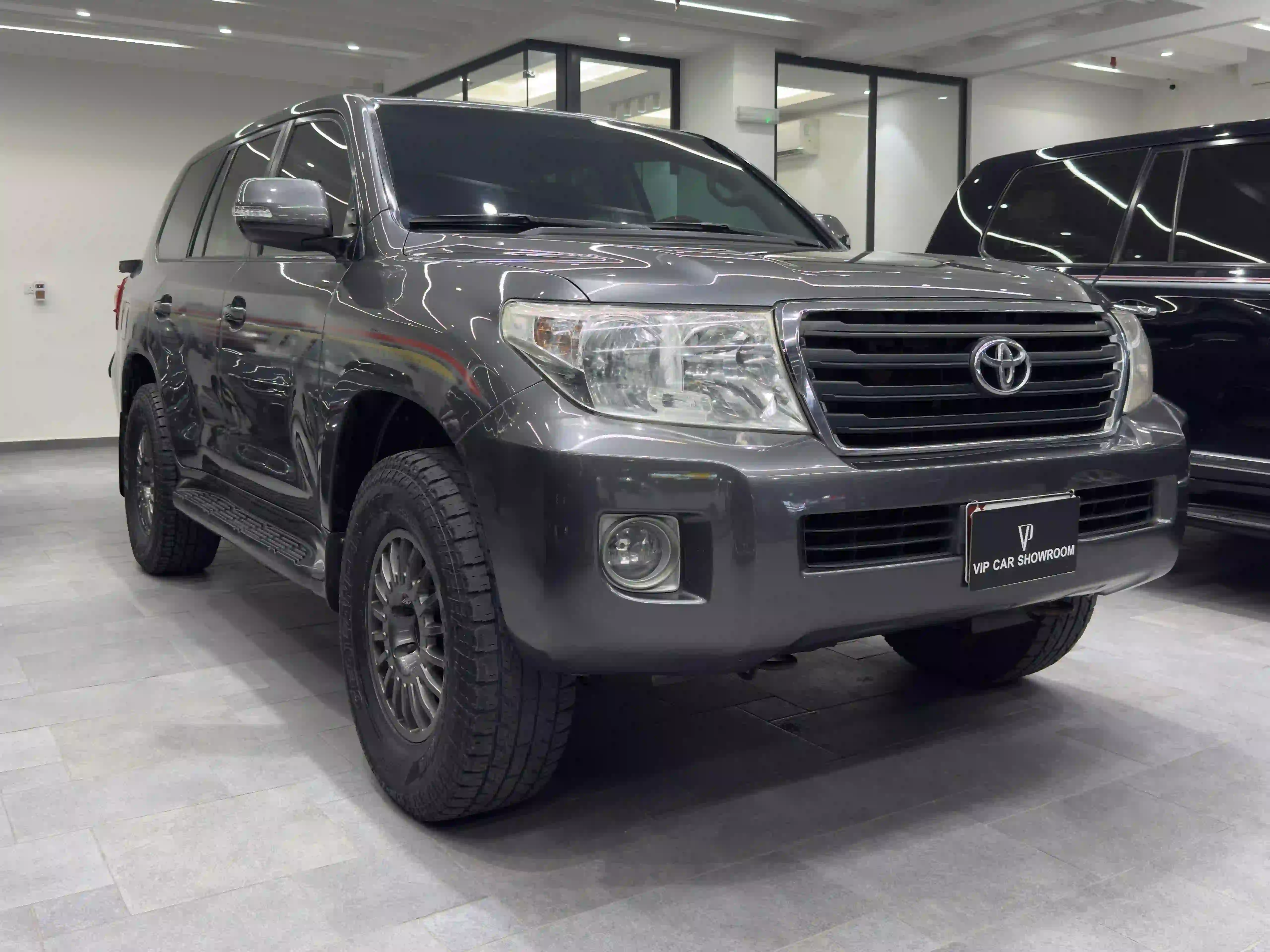 Toyota Land Cruiser GX 2012