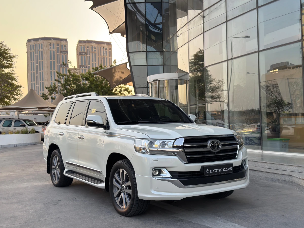 Toyota Land Cruiser GX 2019