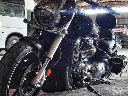 Suzuki Buolevard M109 R 2022 - Image 4