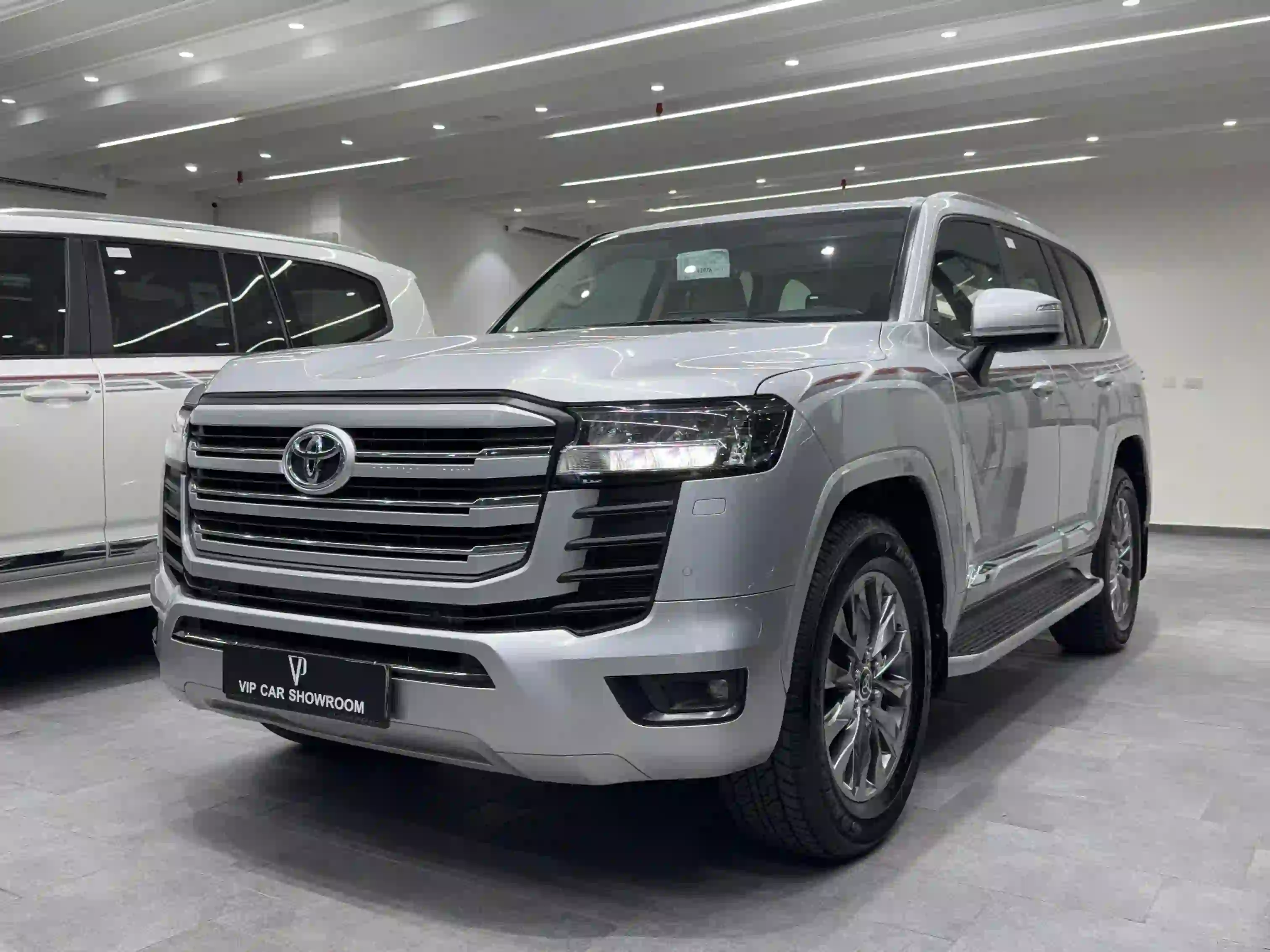 Toyota Land Cruiser GXR Twin Turbo 2023 - Image 3