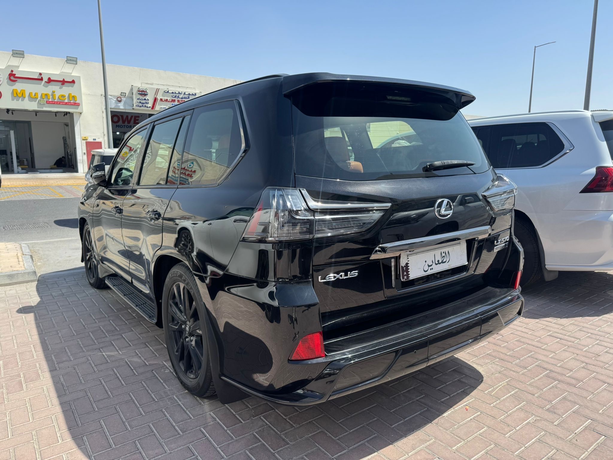 Lexus LX 570 S Black Edition 2019 - Image 3