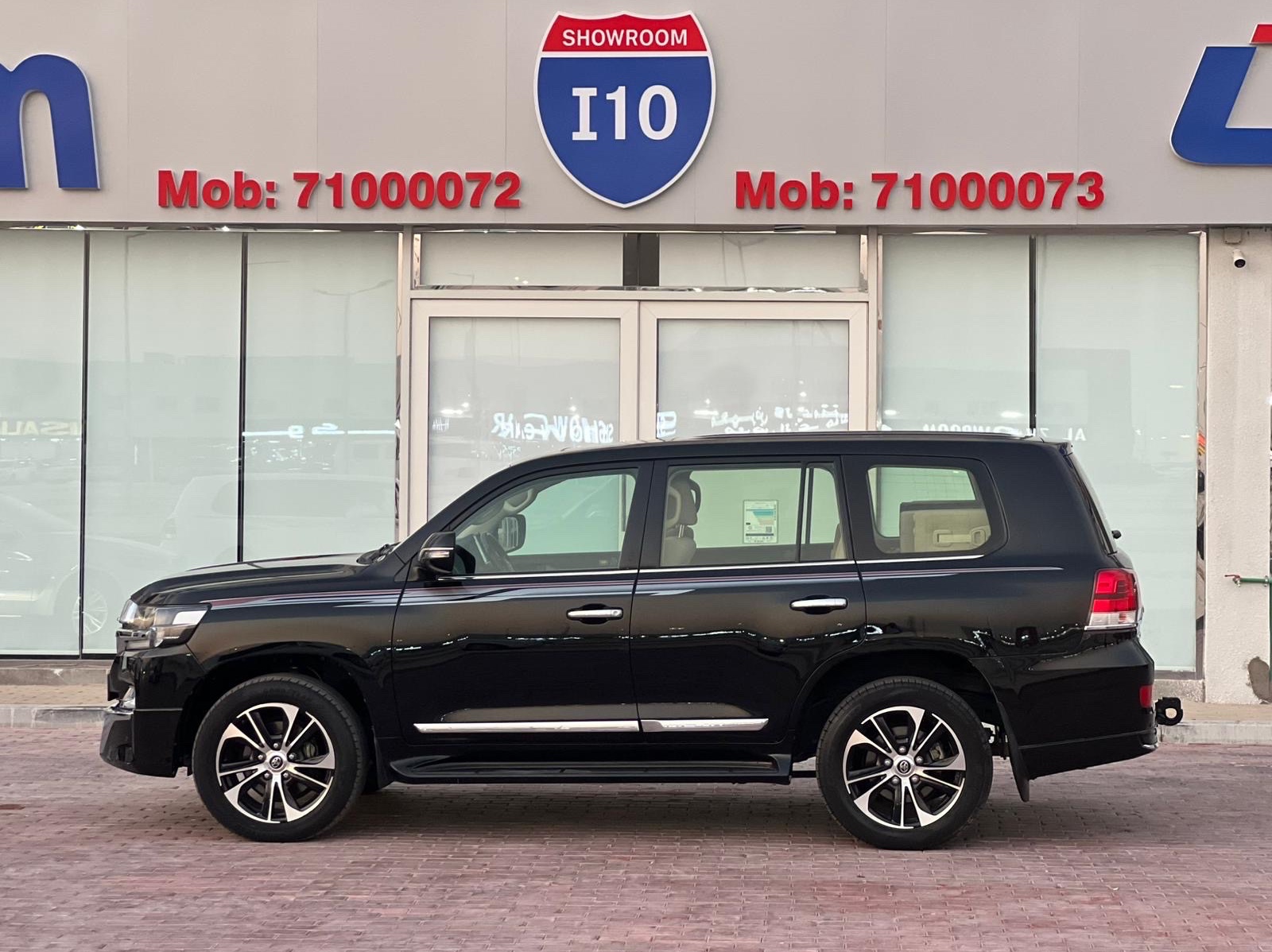 Toyota Land Cruiser GXR Grand Touring 2021 - Image 2