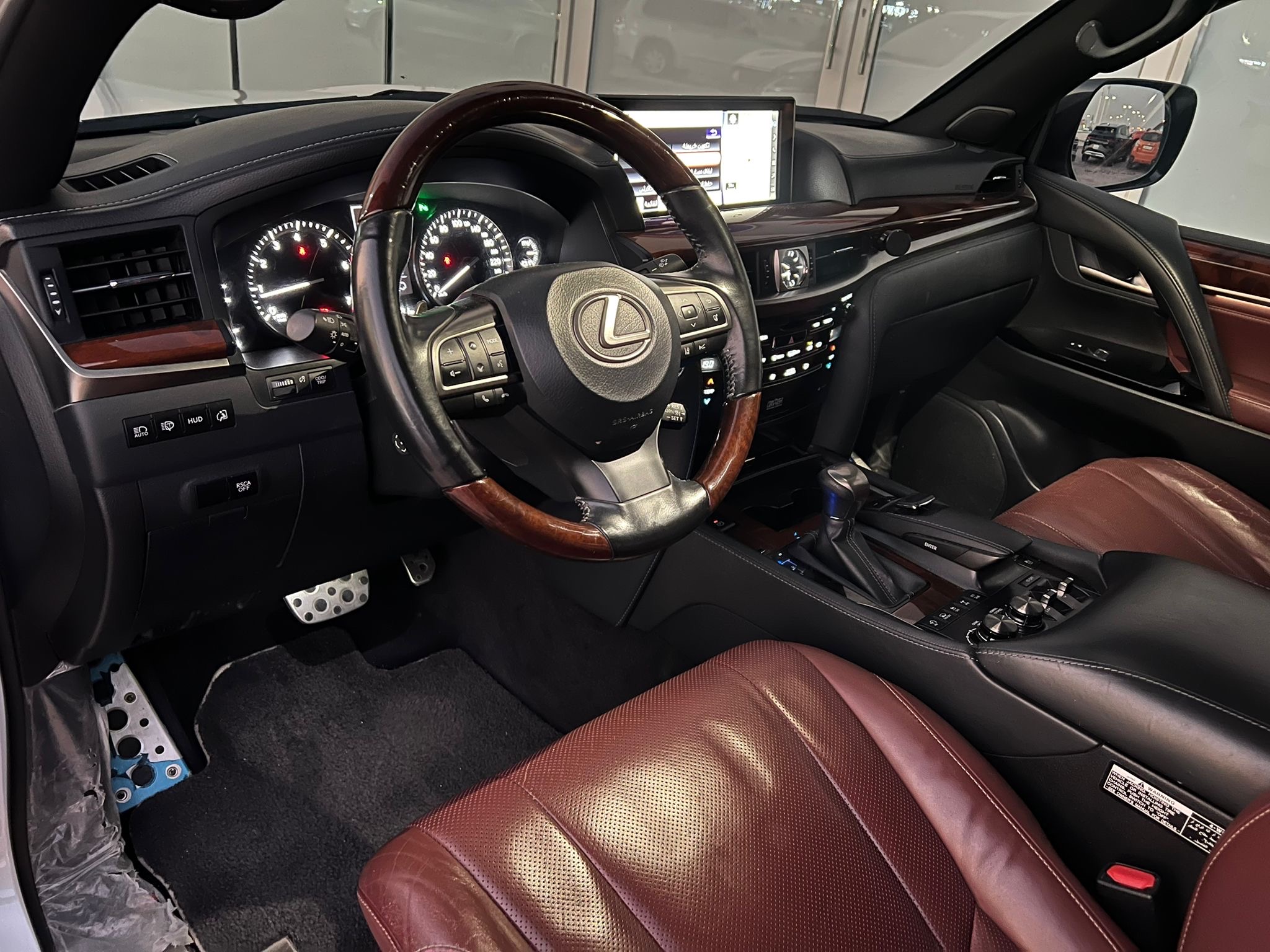 Lexus LX 570 S 2018 - Image 3