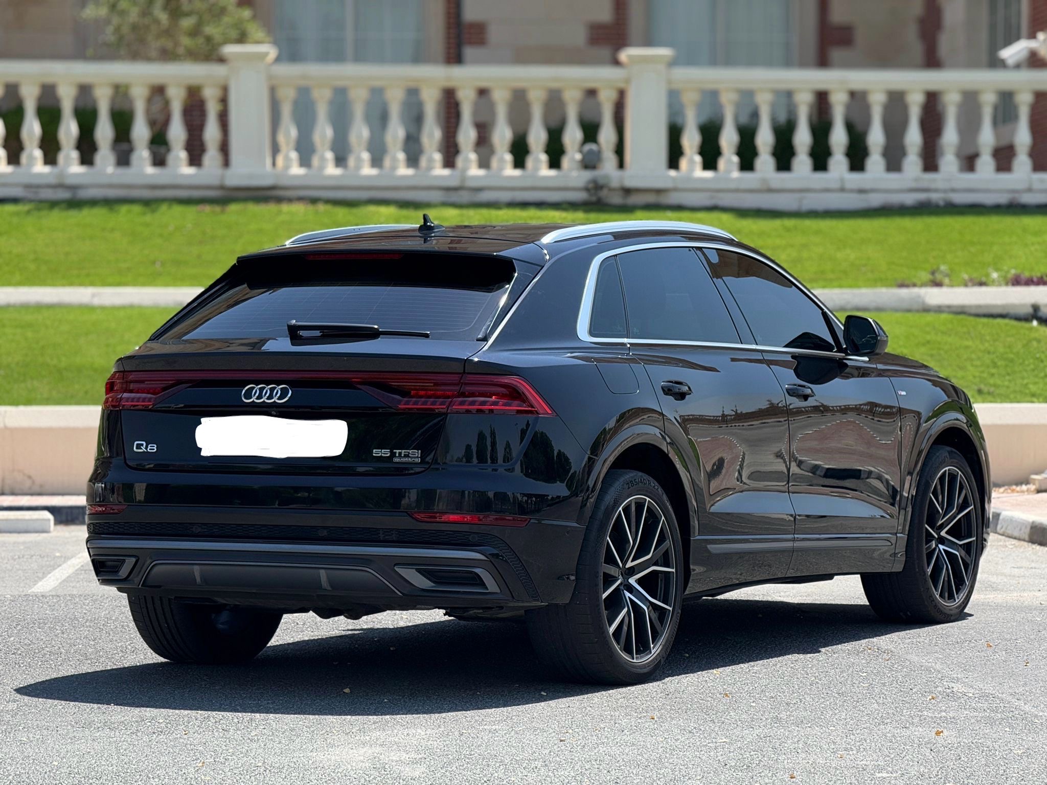 Audi Q8 2019 - Image 2