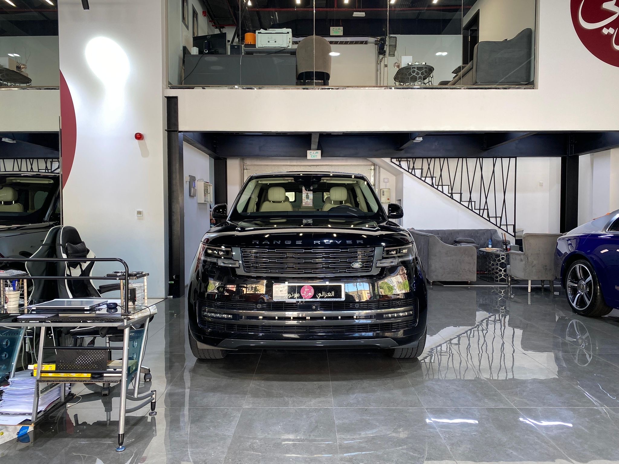 Land Rover Range Vogue Autobiography L 2023 - Image 2