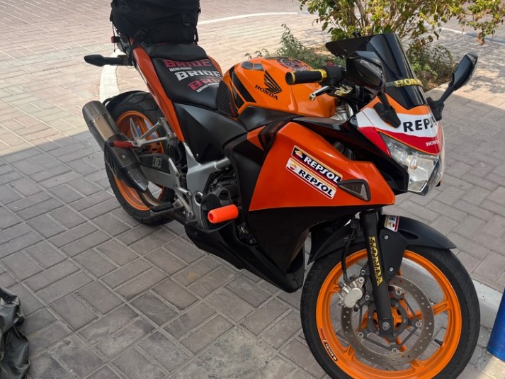 HONDA CBR  2013 - Image 2