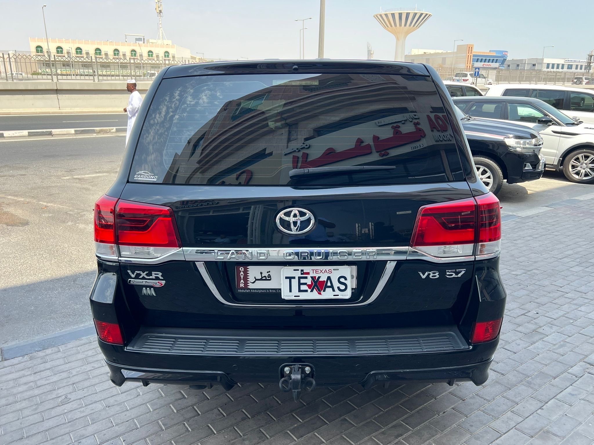 Toyota Land Cruiser VXR Grand Touring 2020 - Image 3
