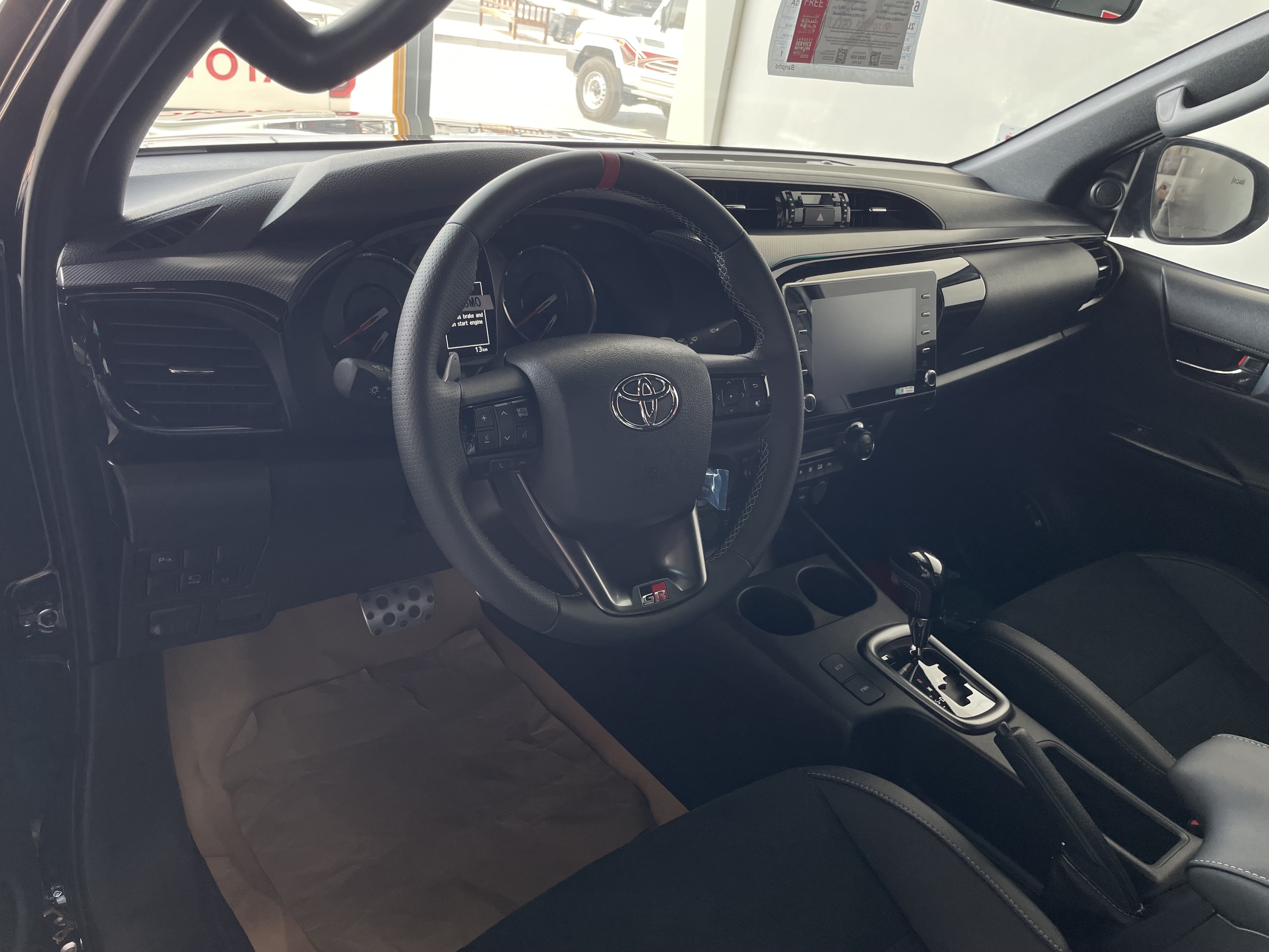 Toyota Hilux 2025 - Image 3