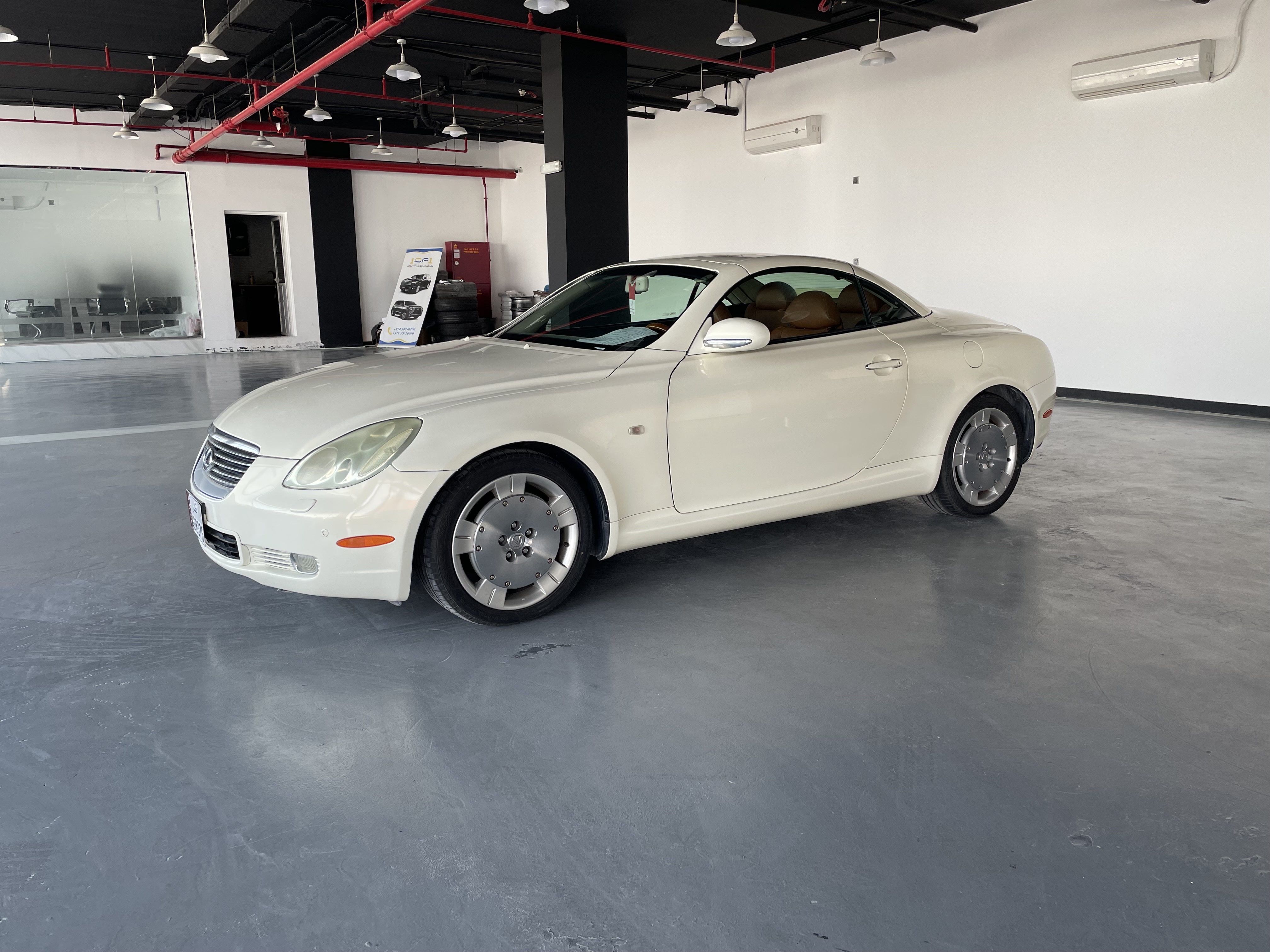 Lexus SC 430 2001 - Image 2