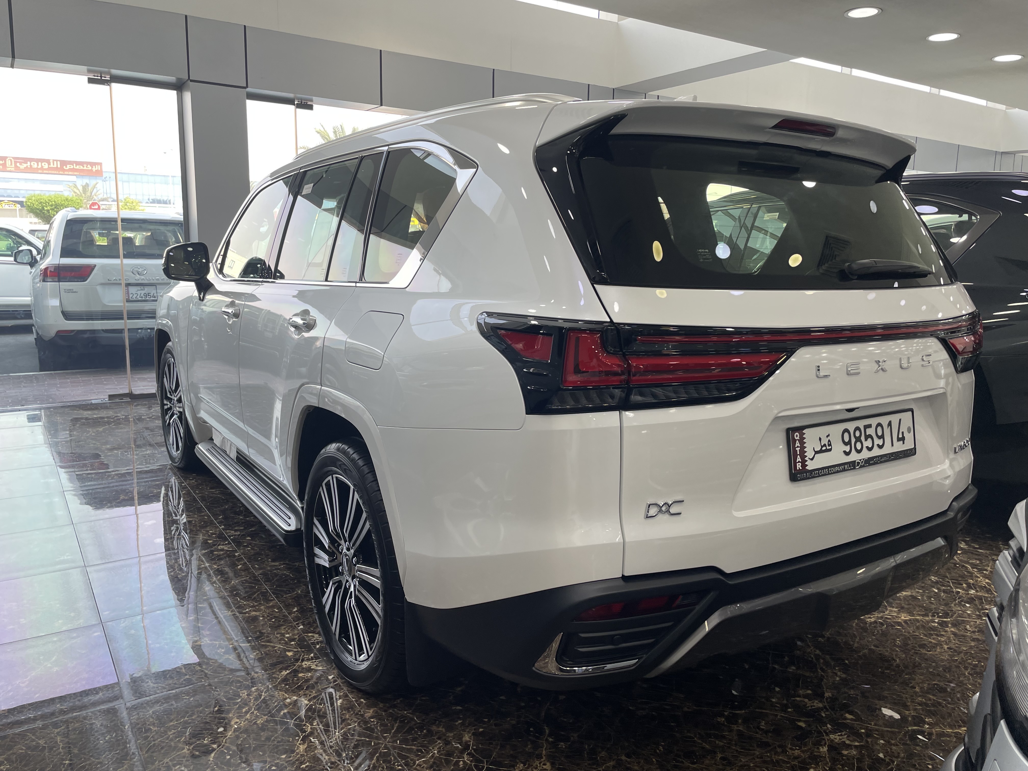 Lexus LX 600 Luxury  2025 - Image 3