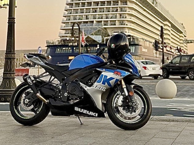 Suzuki GSX-R 750  2022 - Image 2