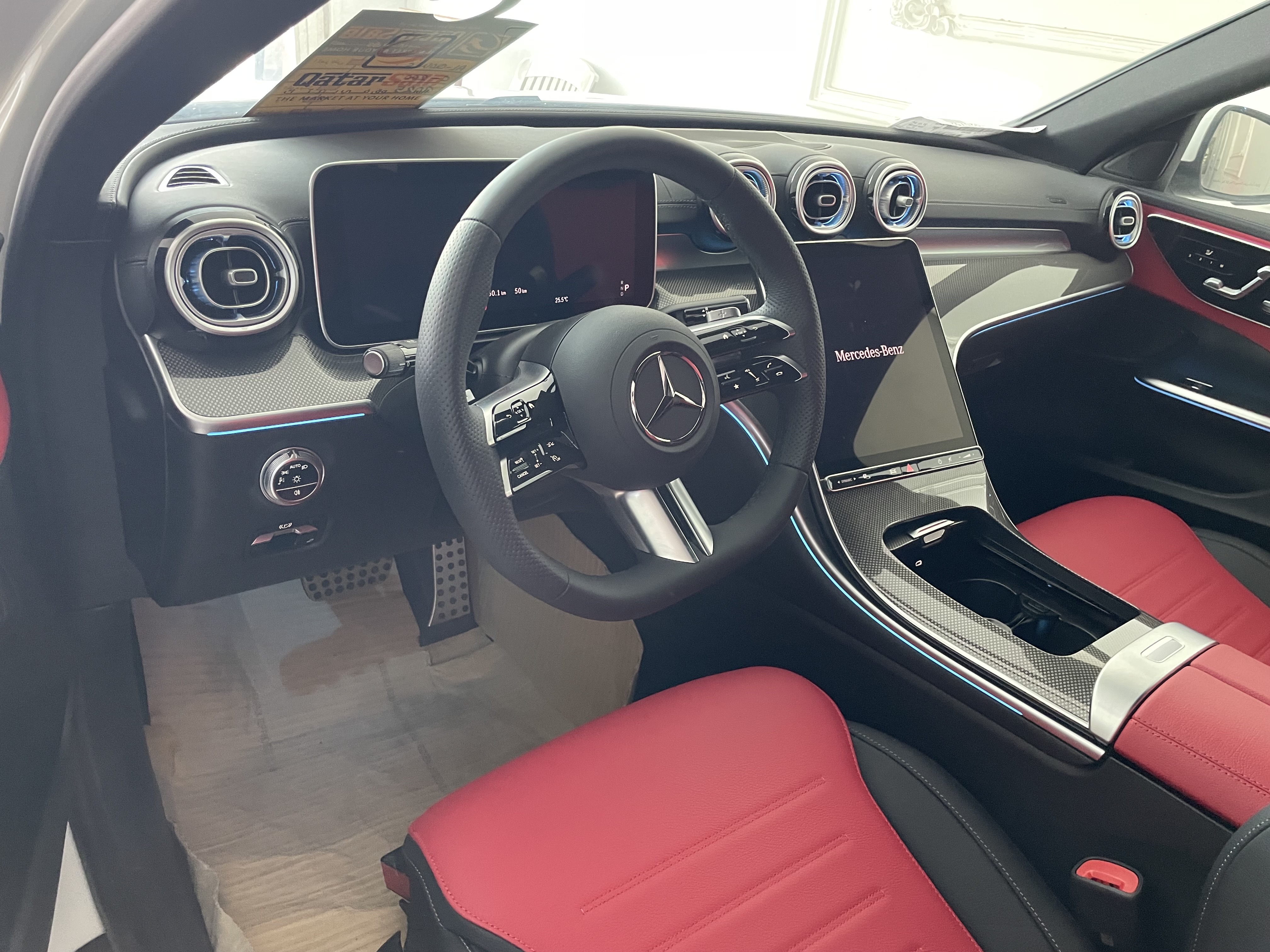 Mercedes-Benz C-Class Sedan 200 2025 - Image 4
