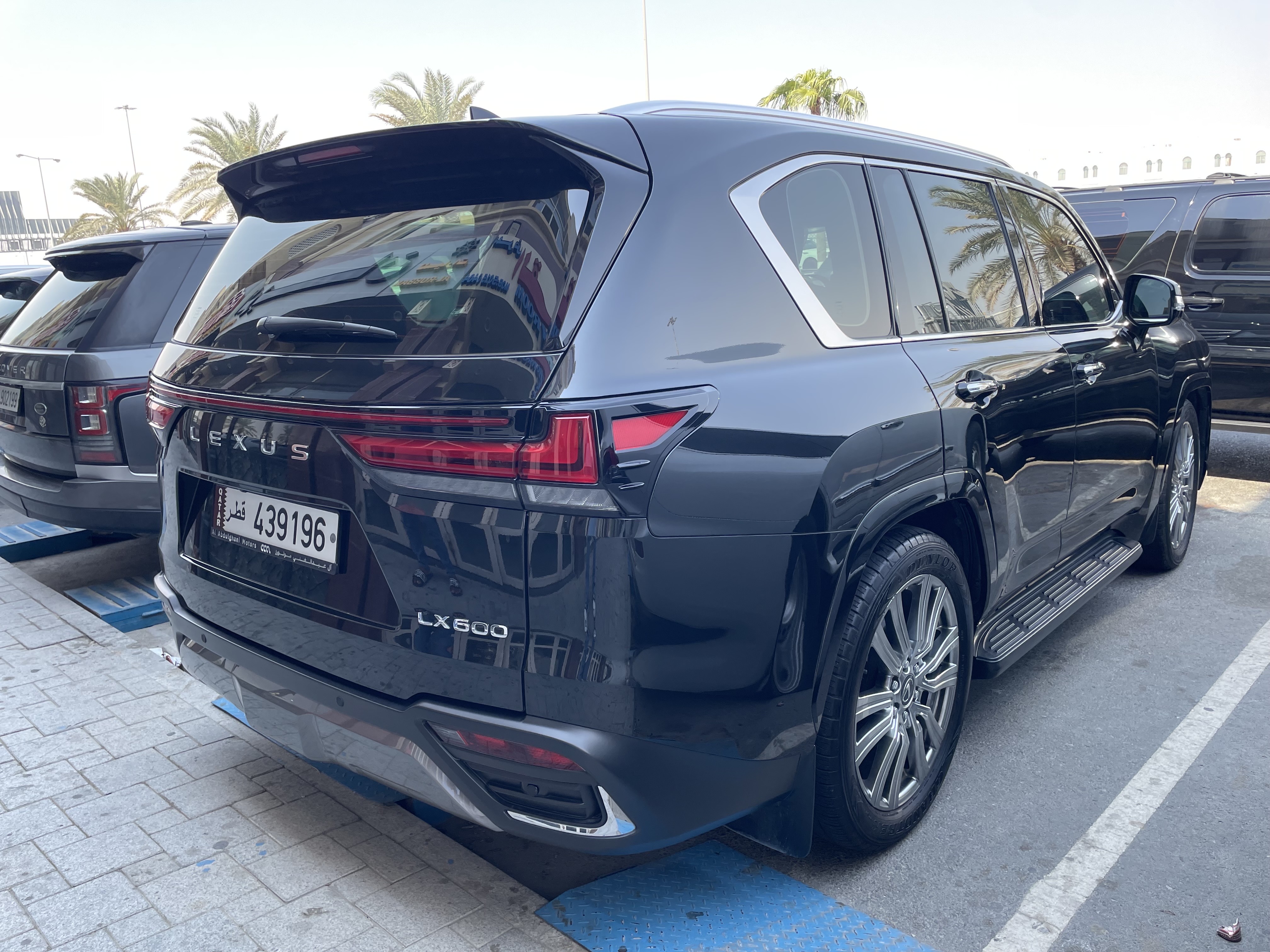 Lexus LX 600 VIP 2024 - Image 2