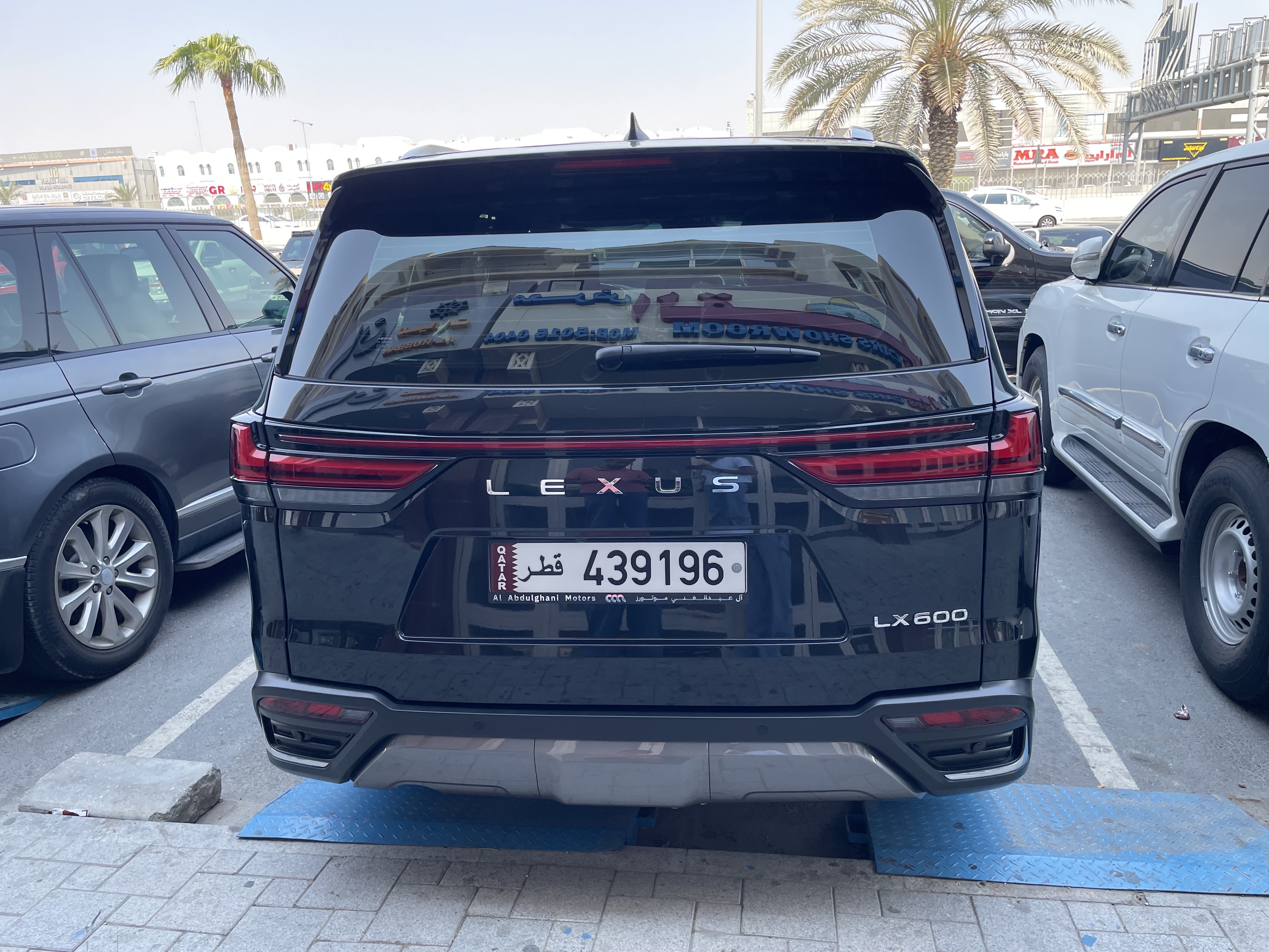 Lexus LX 600 VIP 2024 - Image 3