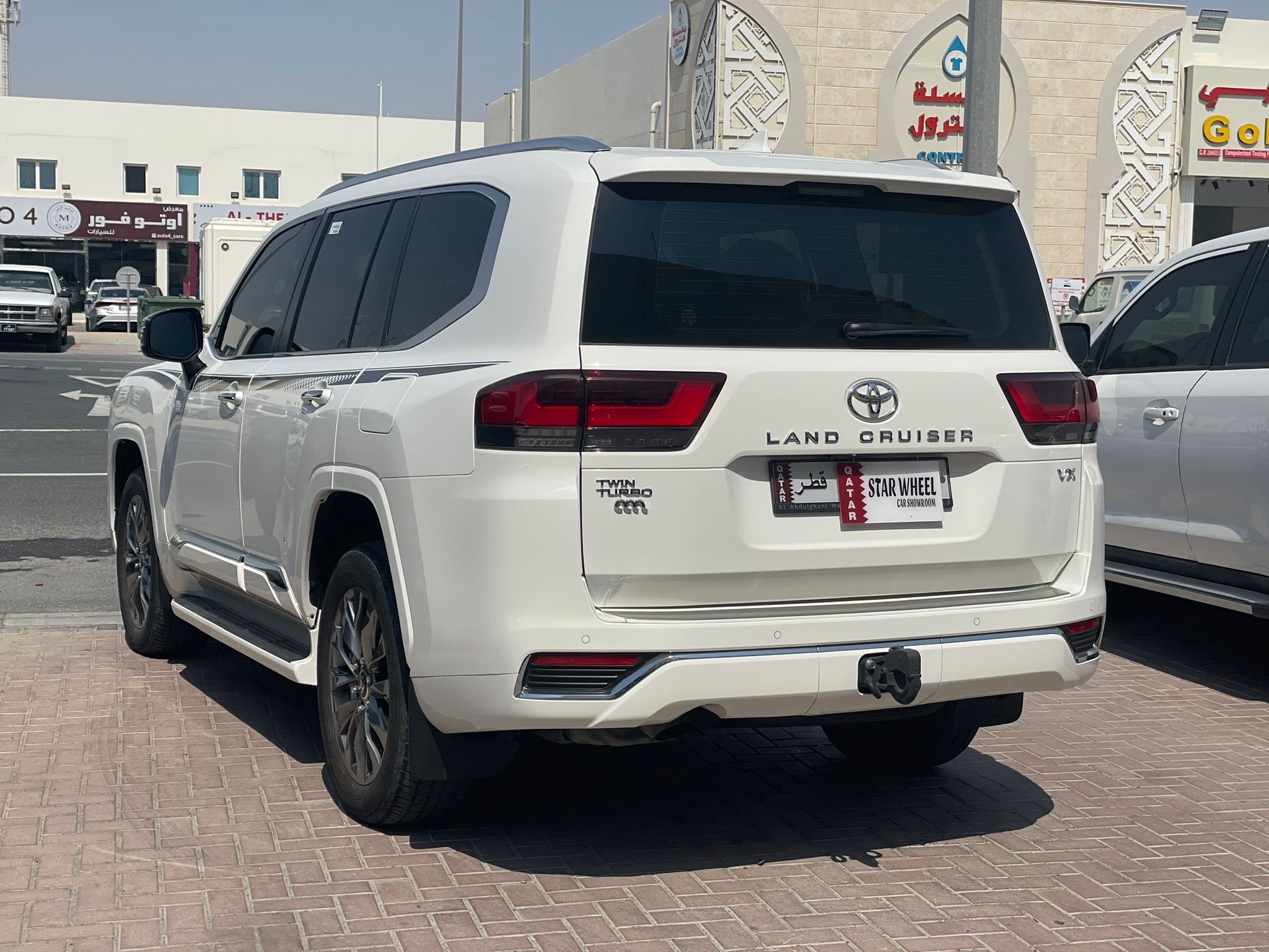Toyota Land Cruiser VX 2024 - Image 4