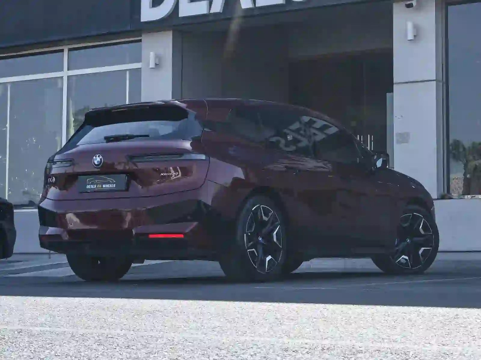 BMW ix xDrive40 Sport Package 2022 - Image 3