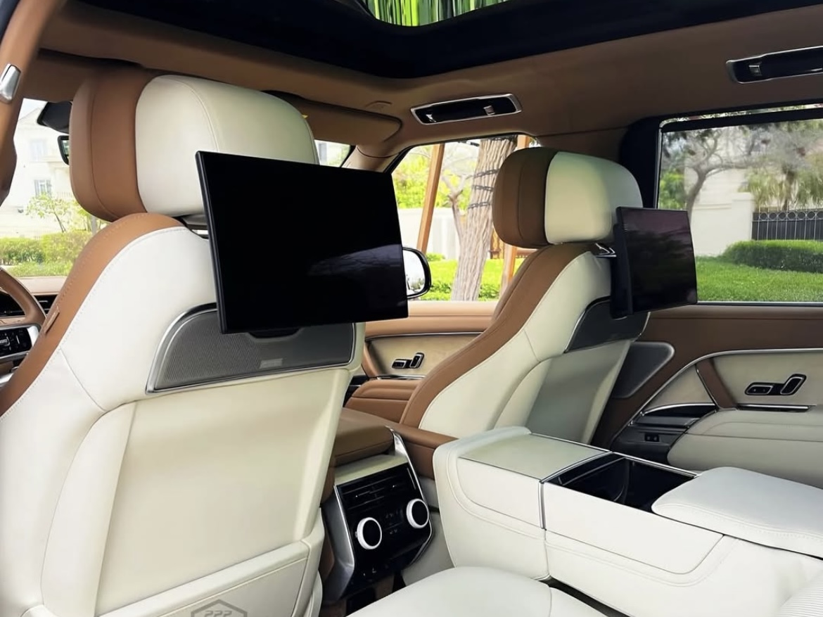 Land Rover Range Vogue SV  - Image 4