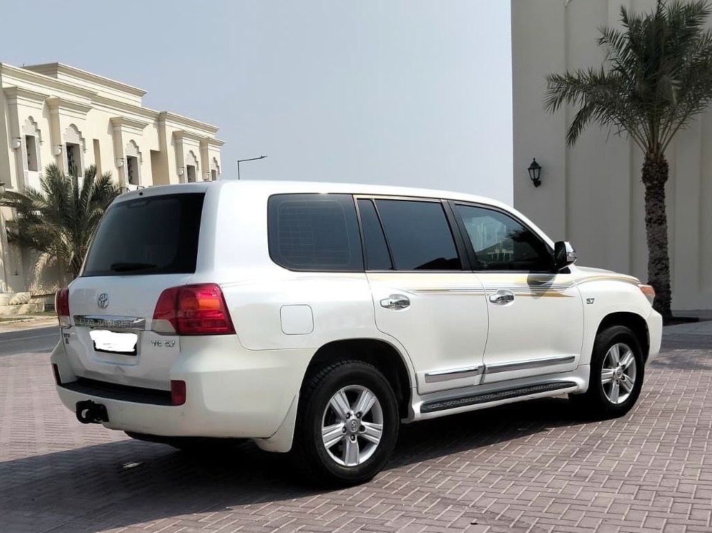 Toyota Land Cruiser VX.R 2012 - Image 2