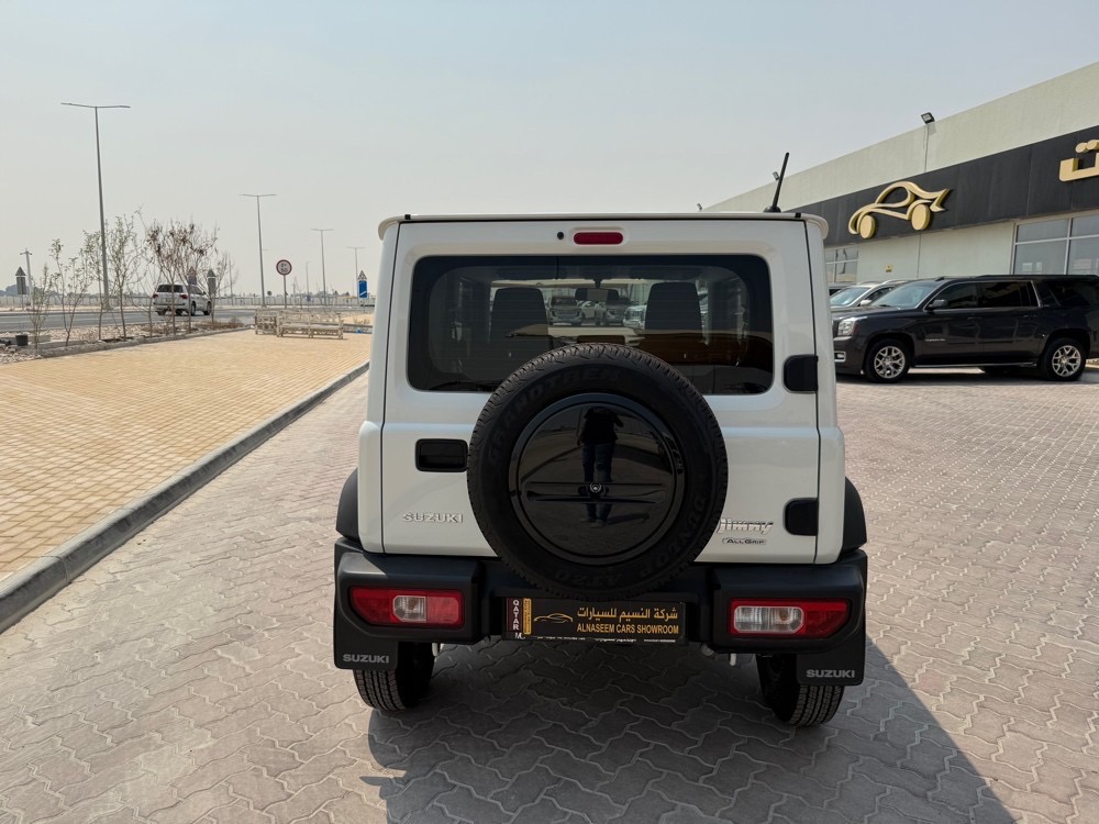 Suzuki Jimny 2025 - Image 2